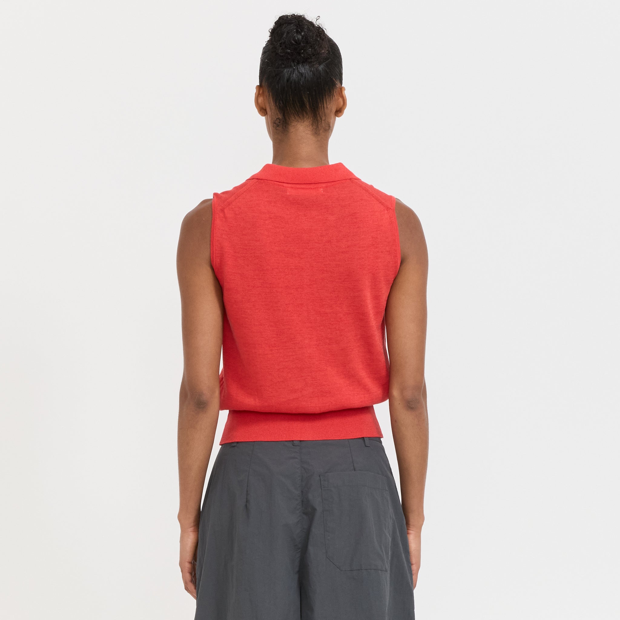 Lash Sleeveless Knit Top Red