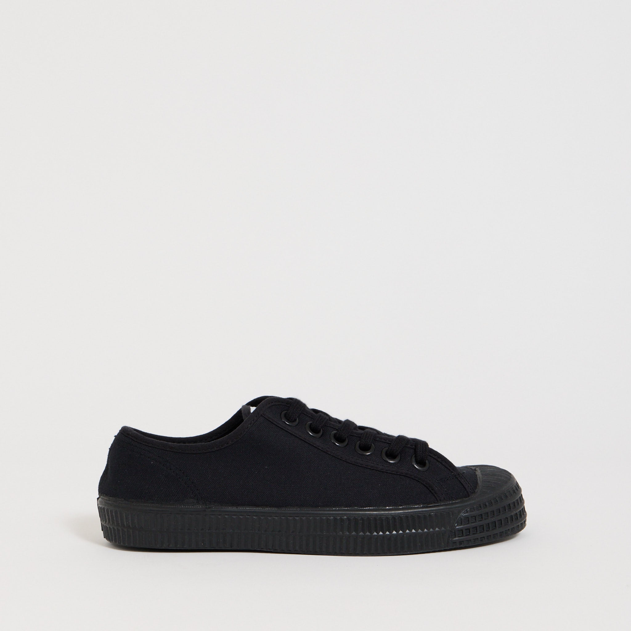 Star Master All Black