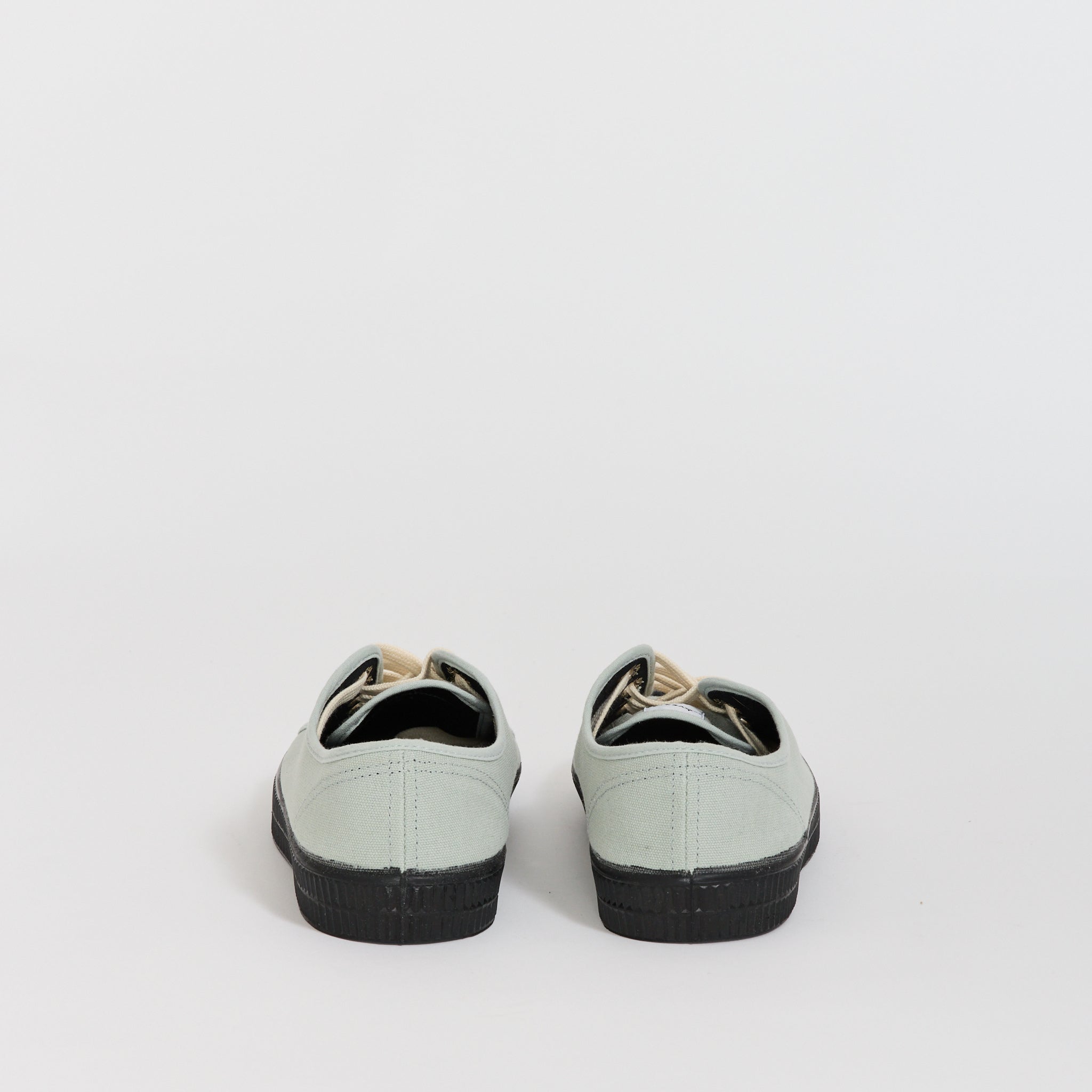Novesta | Star Master Sage/Black | Maplestore