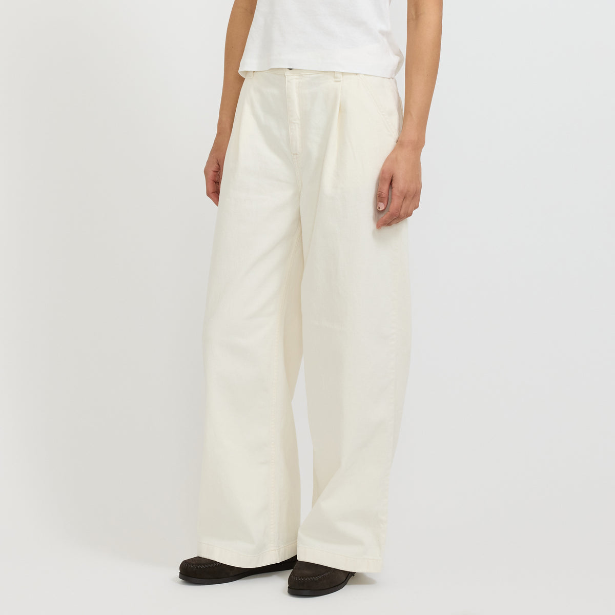 Gullan Workwear Pants Ivory | Nudie Jeans Co. | Maplestore