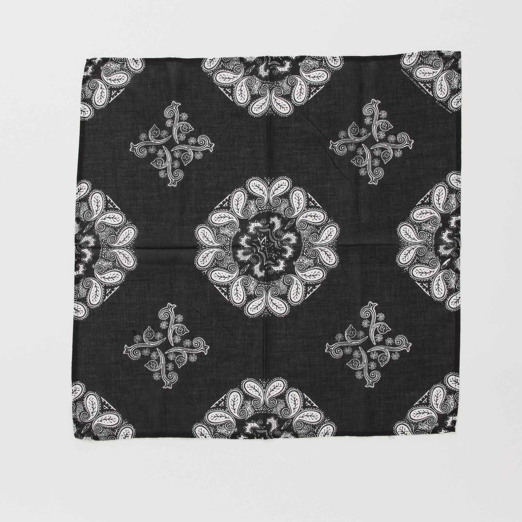 Ingrid Bandana Paisley Black