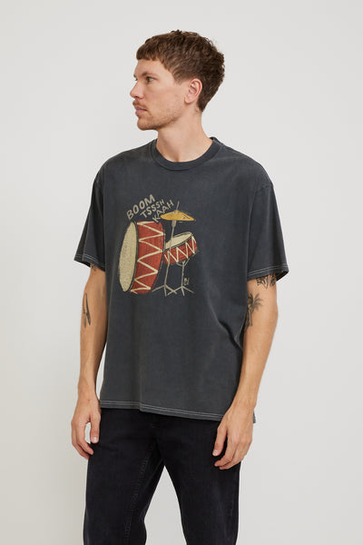 Nudie Jeans Co. | Koffe Trummor T-Shirt Antracite | Maplestore