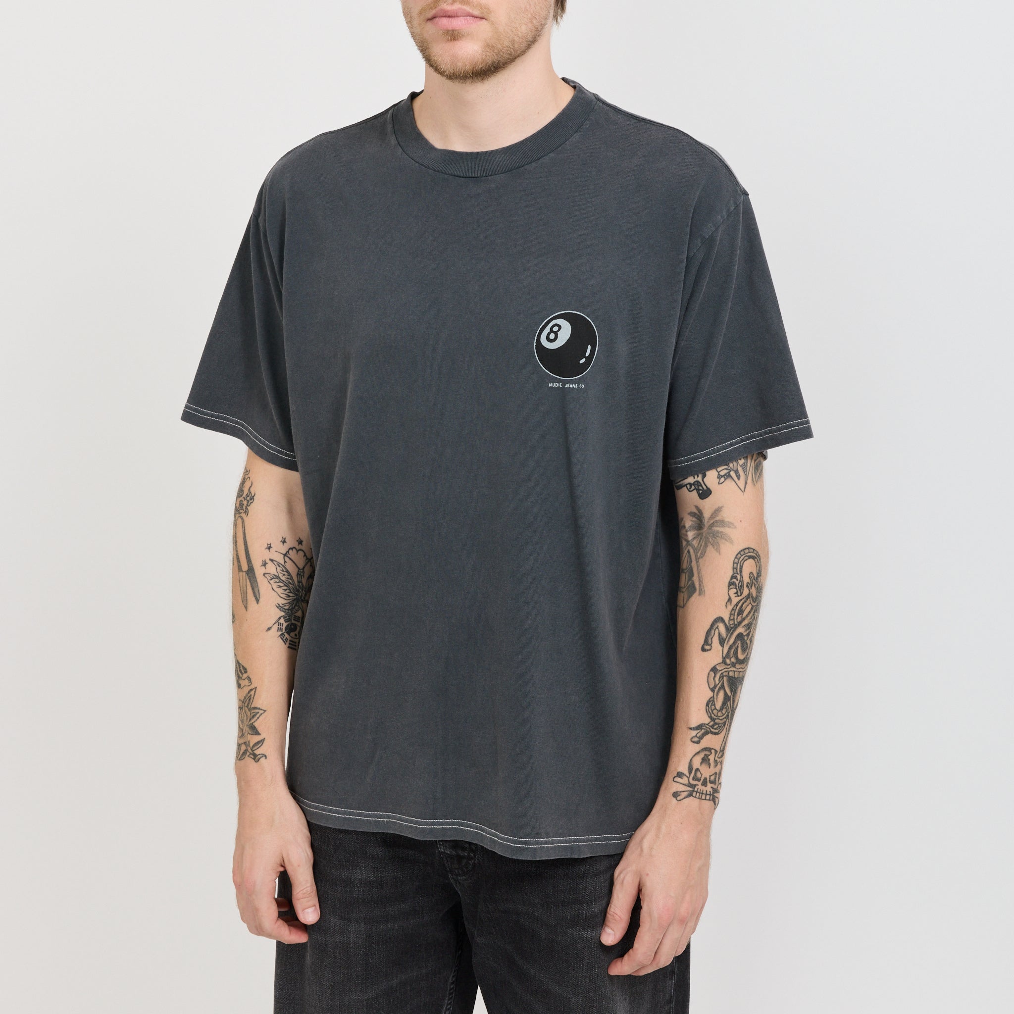 Nudie Jeans Co. | Koffe Knock-Topus T-Shirt Antracite | Maplestore