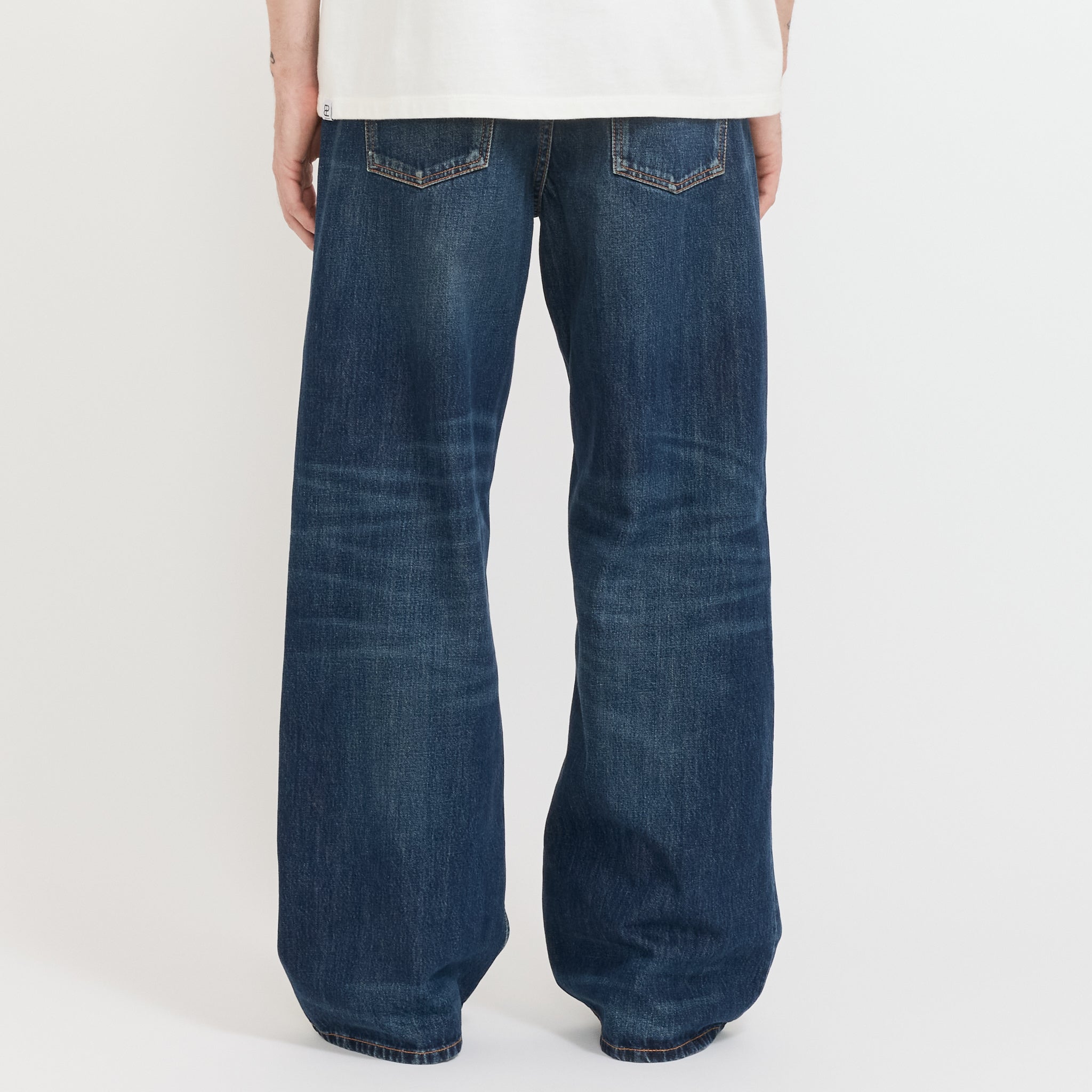 Loud Larry Dirt Wash