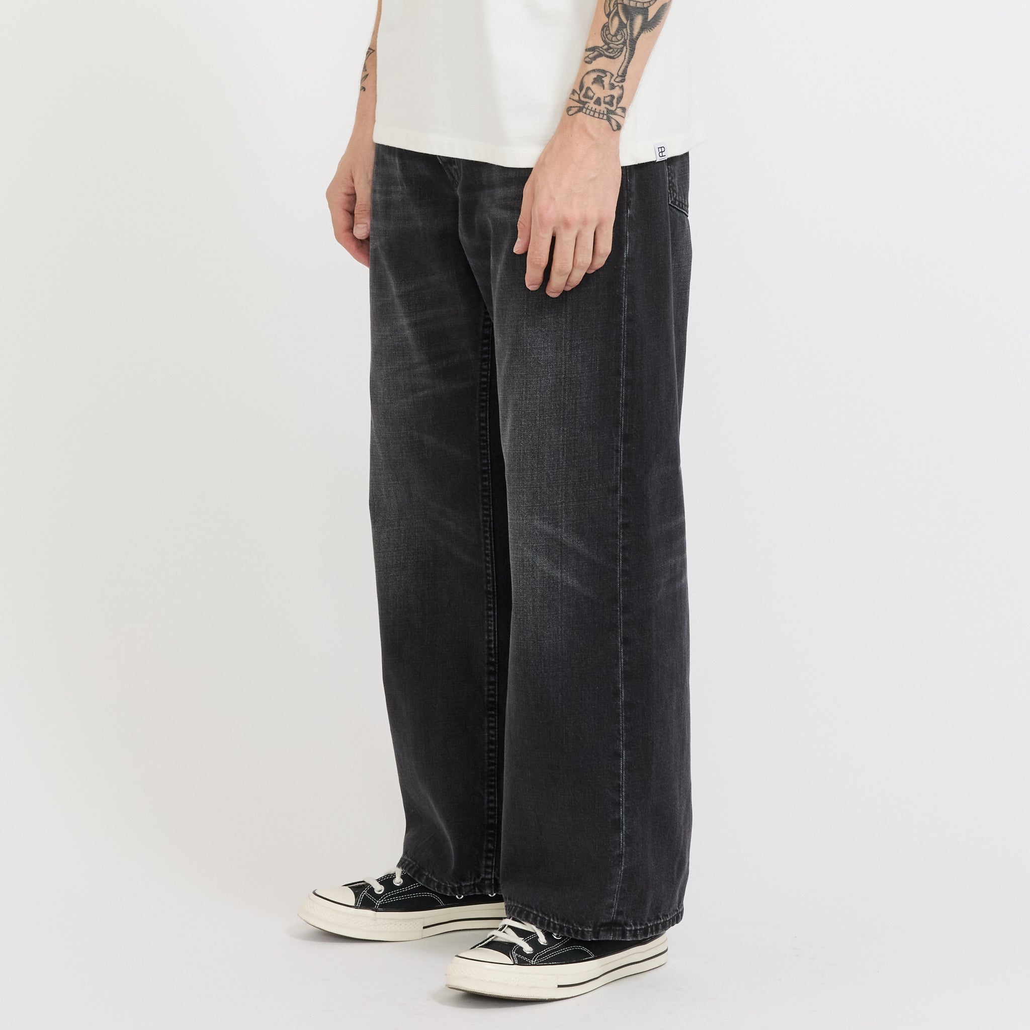 Loud Larry Black Storm