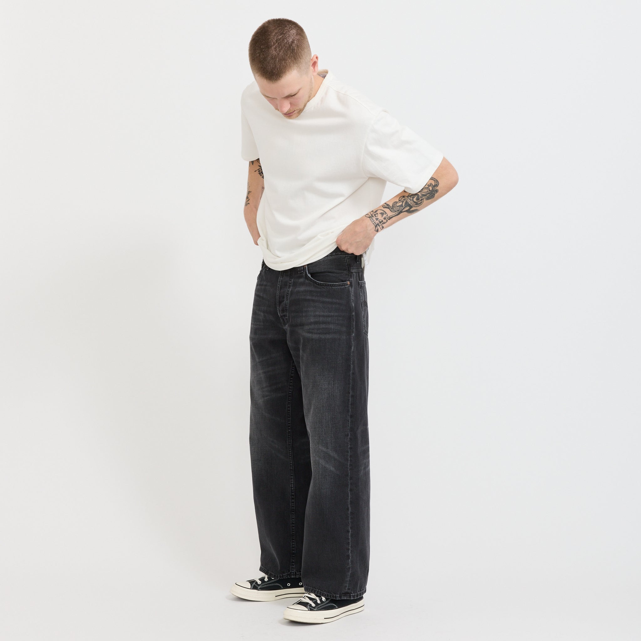 Loud Larry Black Storm