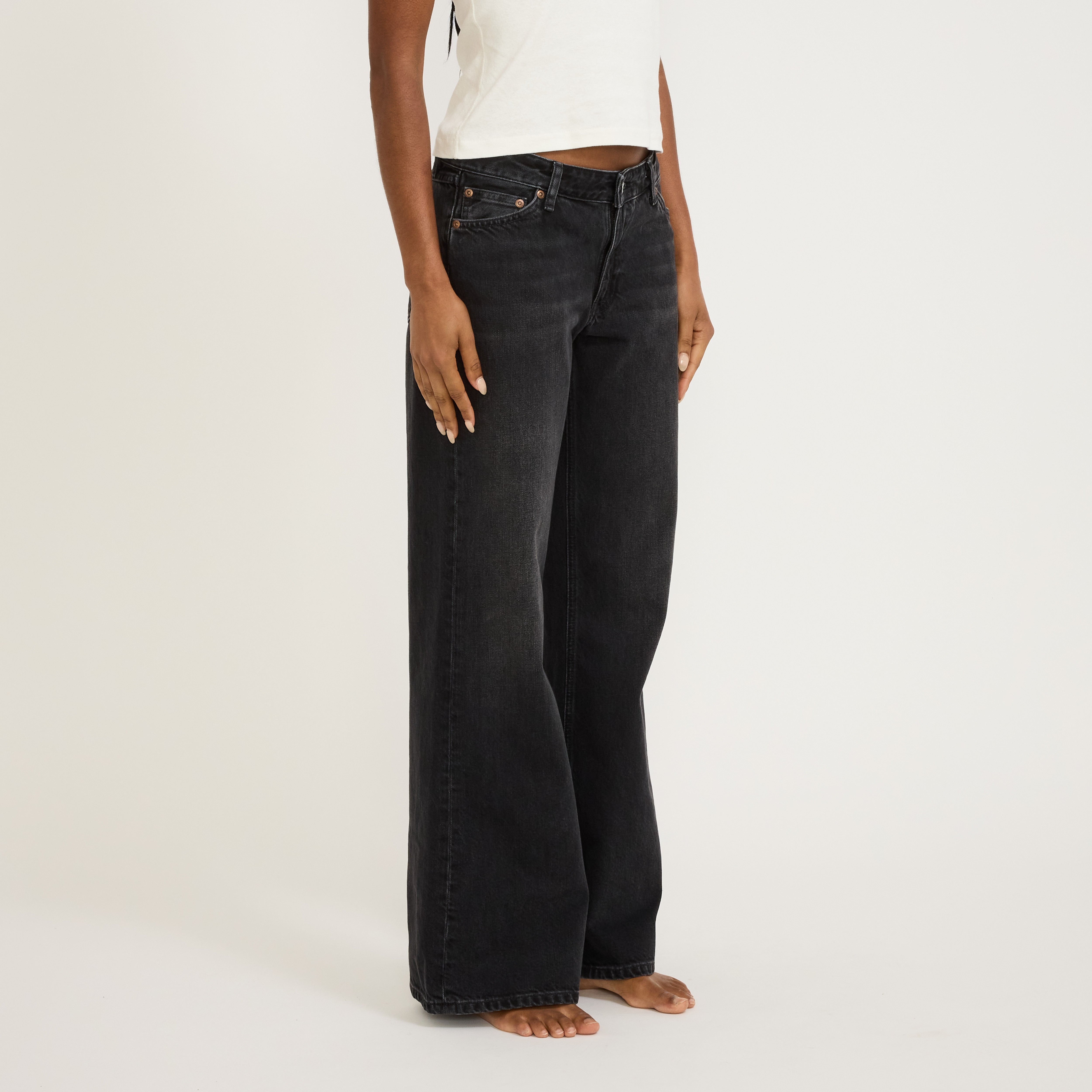 Nudie Jeans Co. | Wide Heidi Slow Black | Maplestore