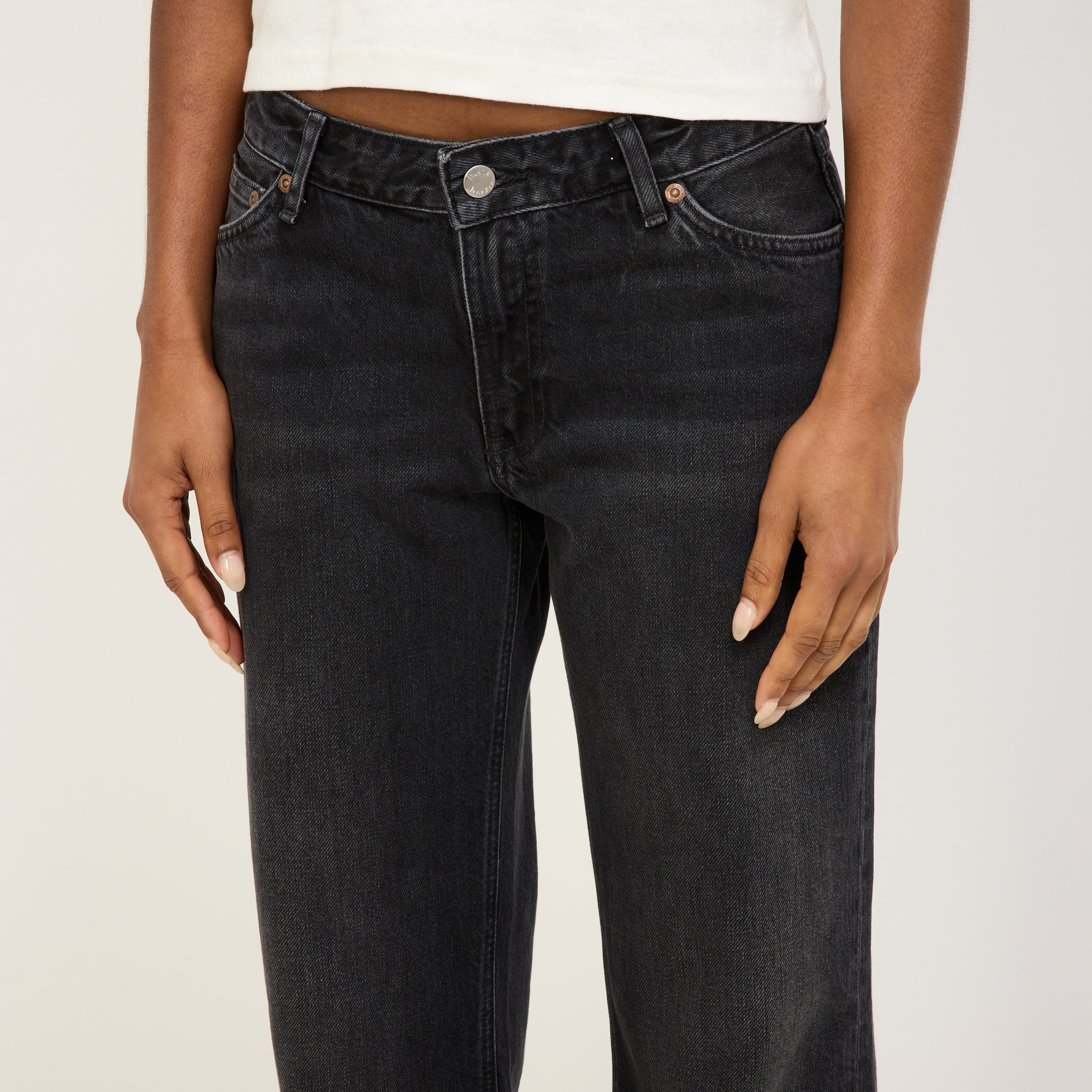 Nudie Jeans Co. | Wide Heidi Slow Black | Maplestore