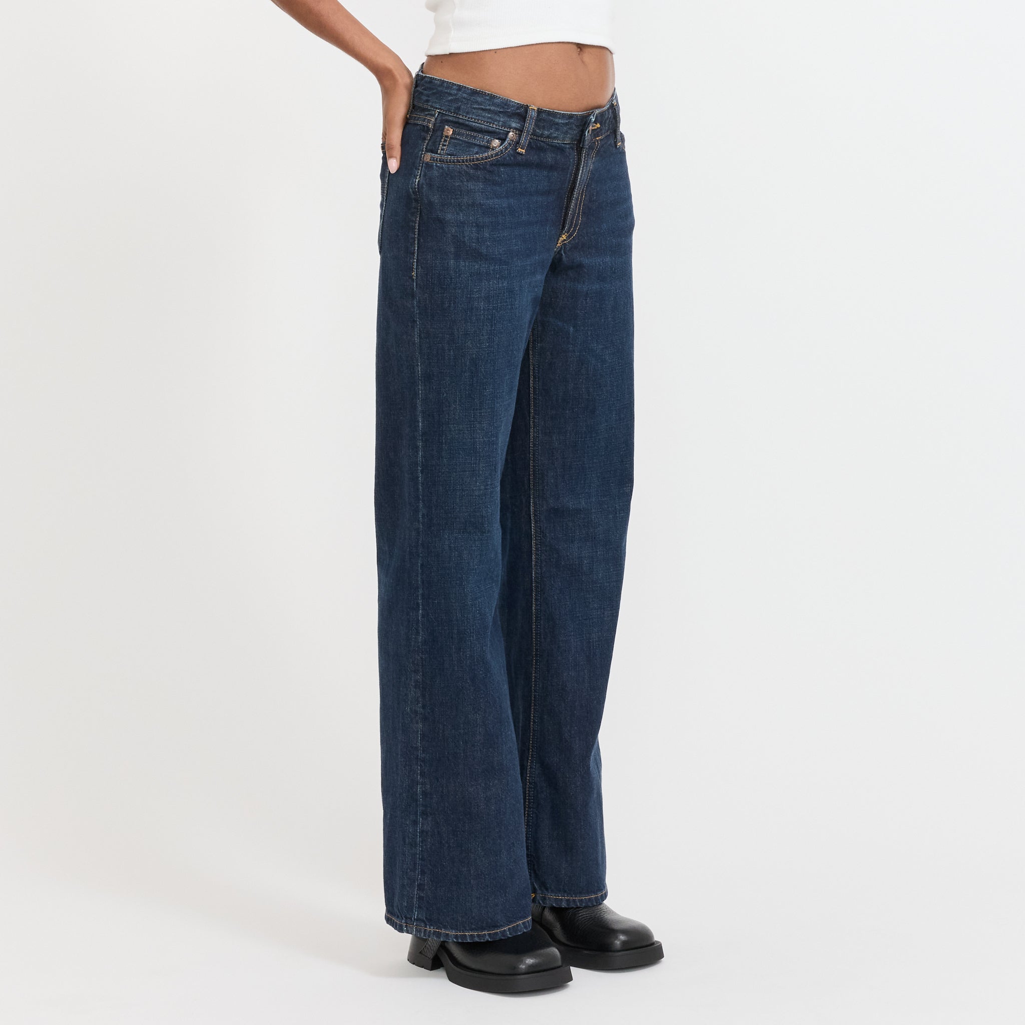 Nudie Jeans Co. | Wide Heidi Warm Wave | Maplestore