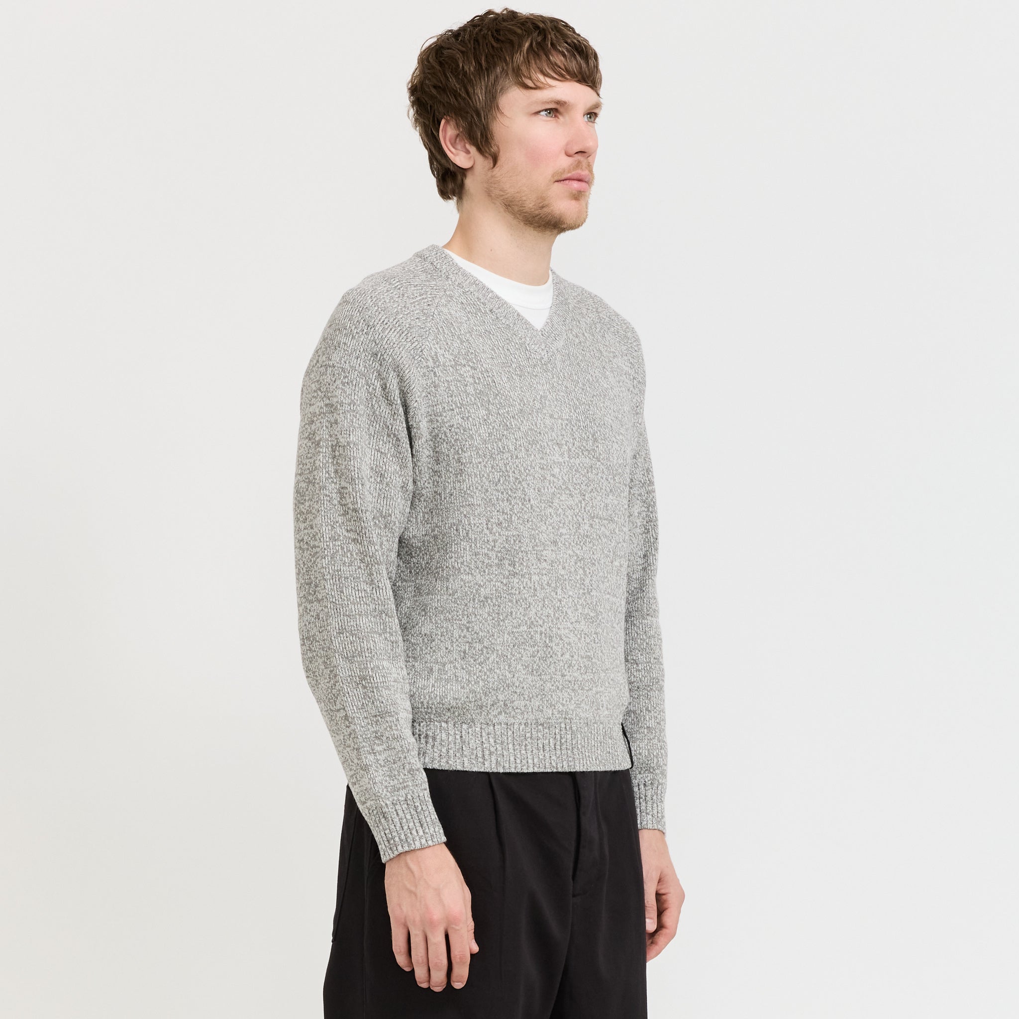 V-Neck Heather Knit Ash