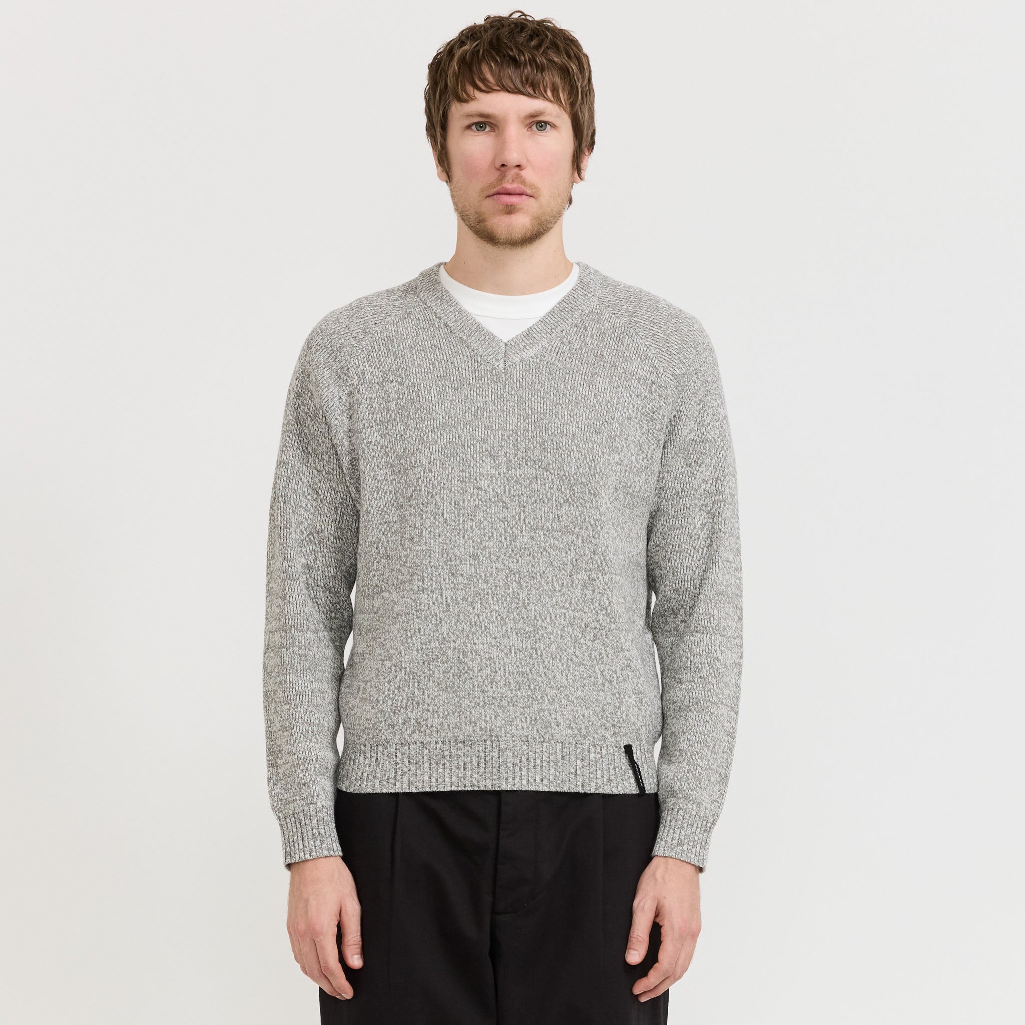 V-Neck Heather Knit Ash