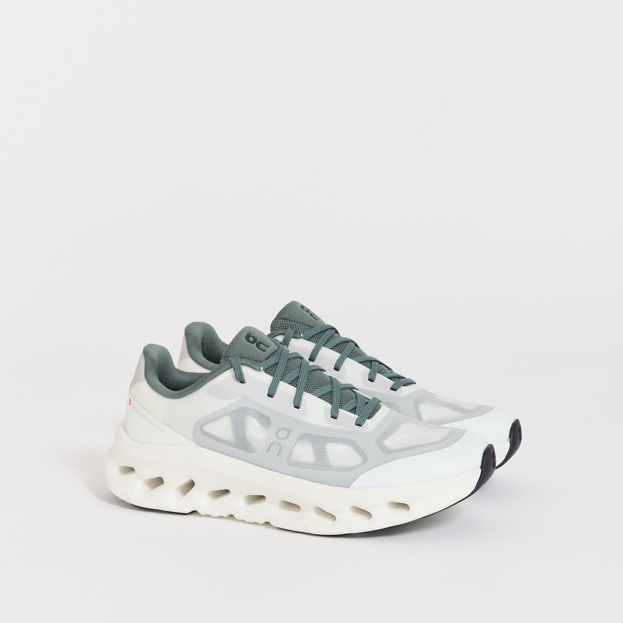Cloudtilt Remix Olive/Ivory