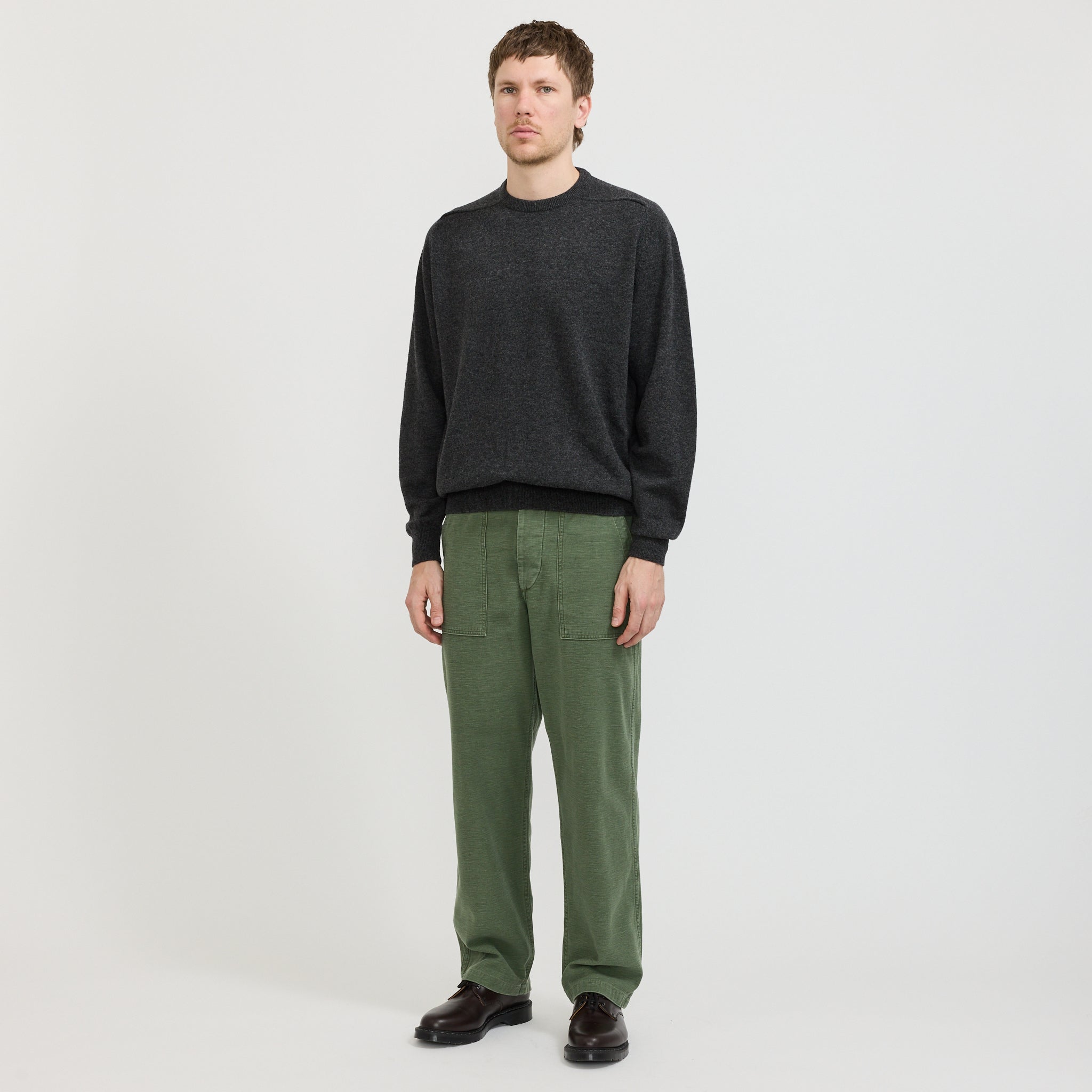 Simple Crew Neck Sweater Charcoal
