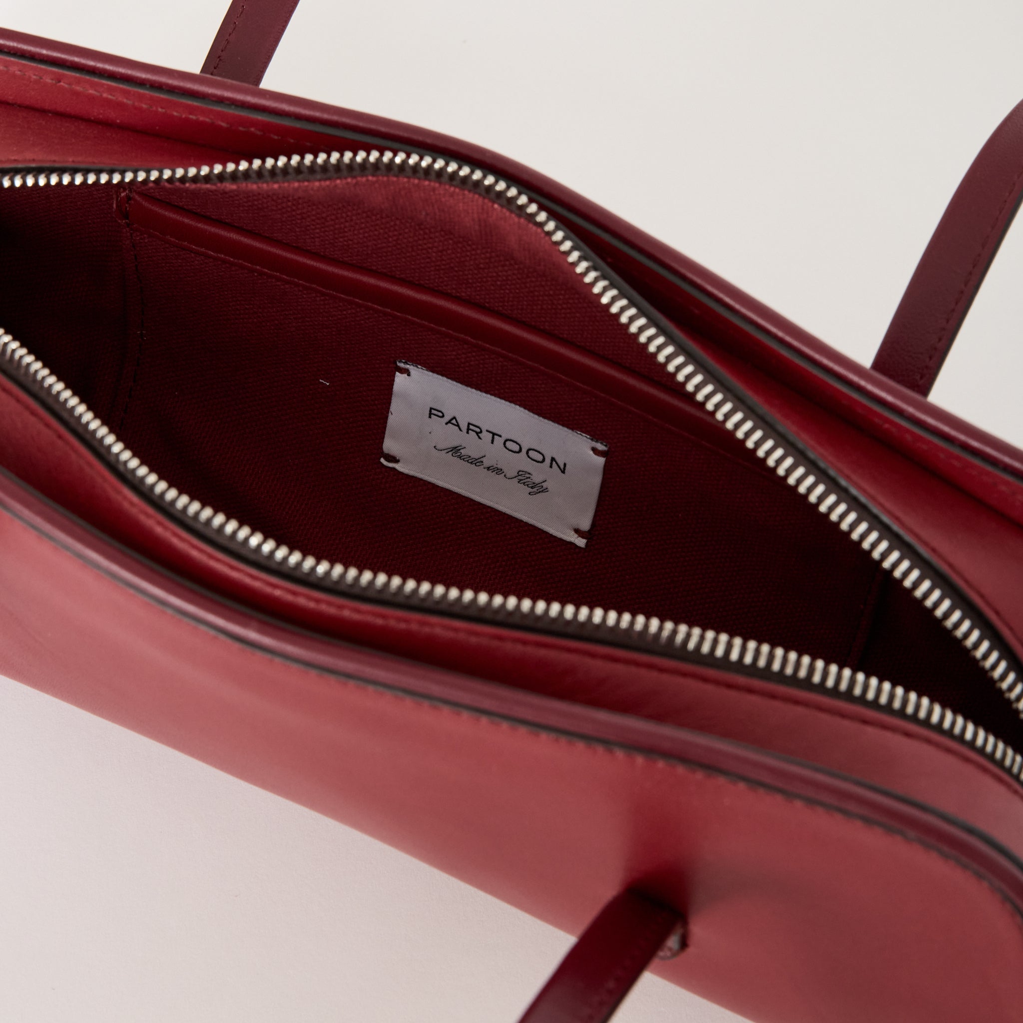 PARTOON | Delphine Bag Red | Maplestore