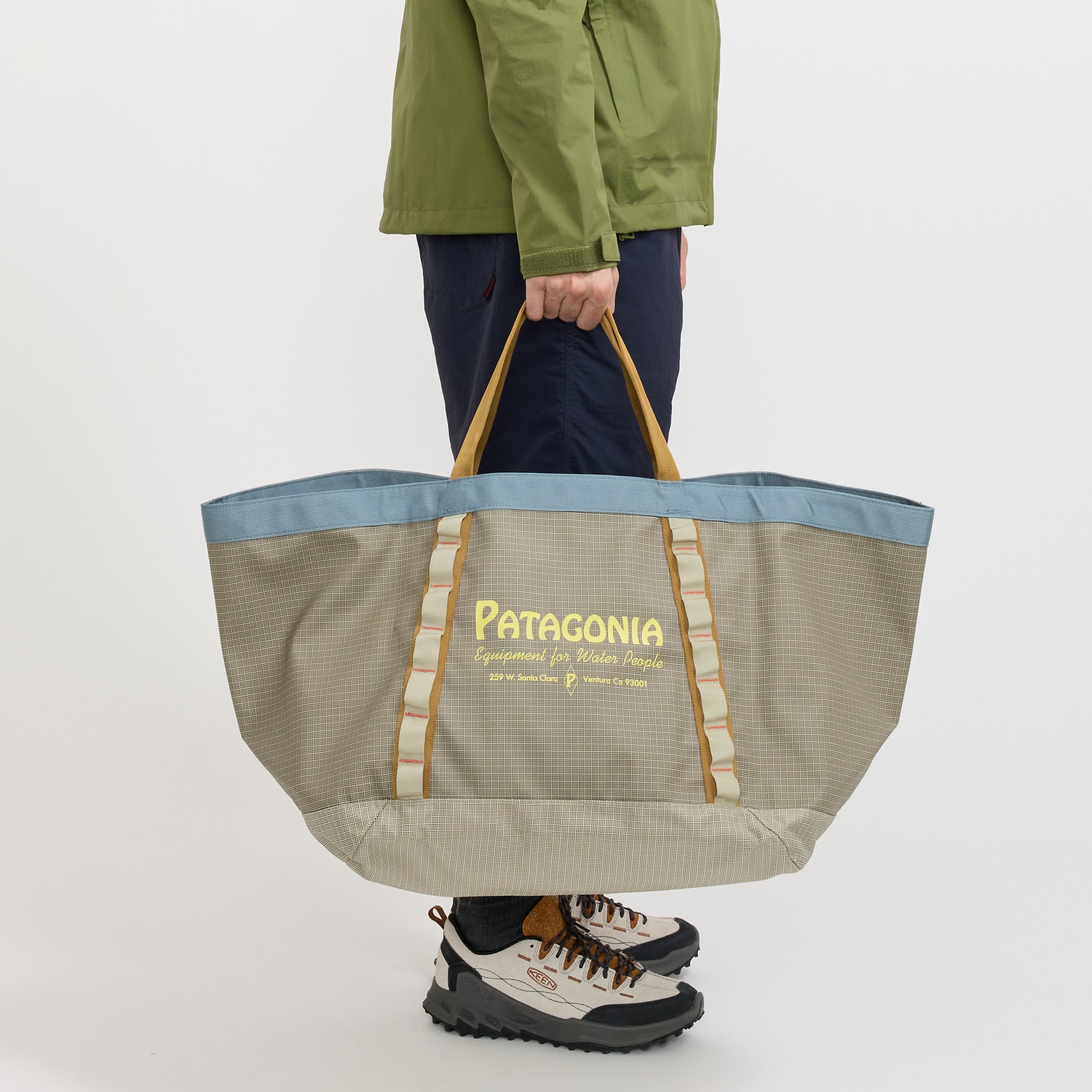 black hole gear tote patagonia Patagonia Black Hole Gear Tote Water People Banner: Weathered Stone