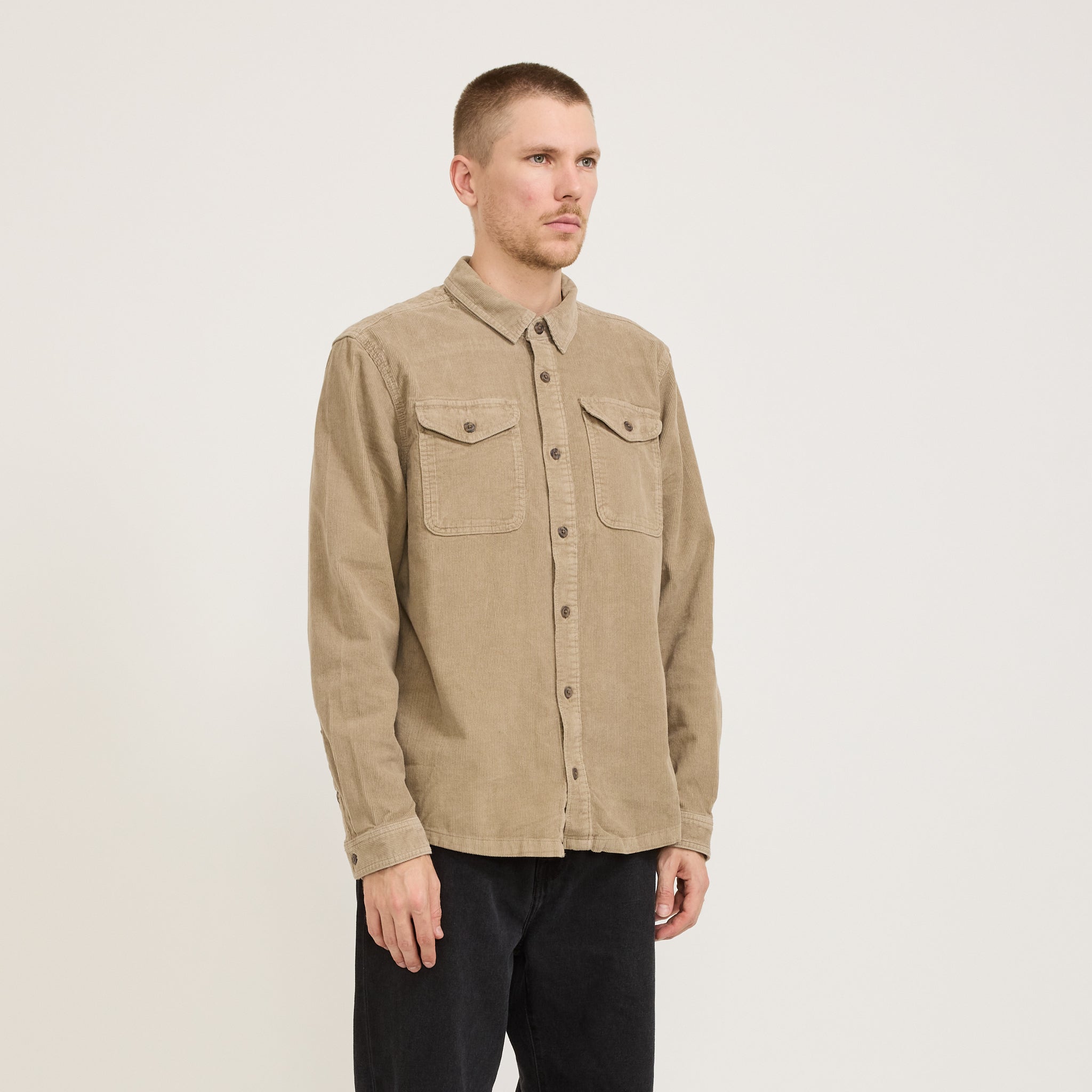 Patagonia | Corduroy Shirt Seabird Grey | Maplestore