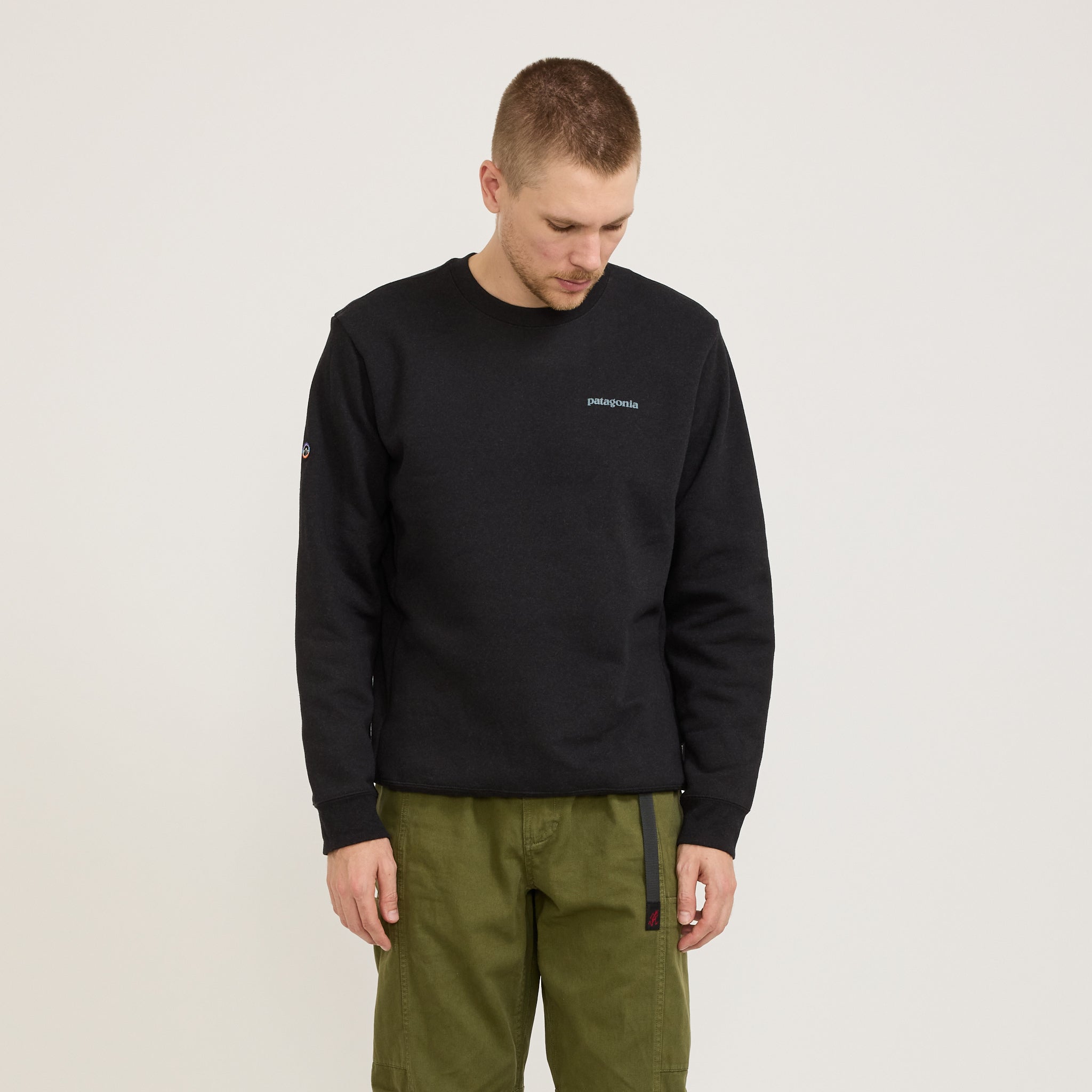 Patagonia | Fitz Roy Icon Uprisal Crew Sweatshirt Ink Black | Maplestore