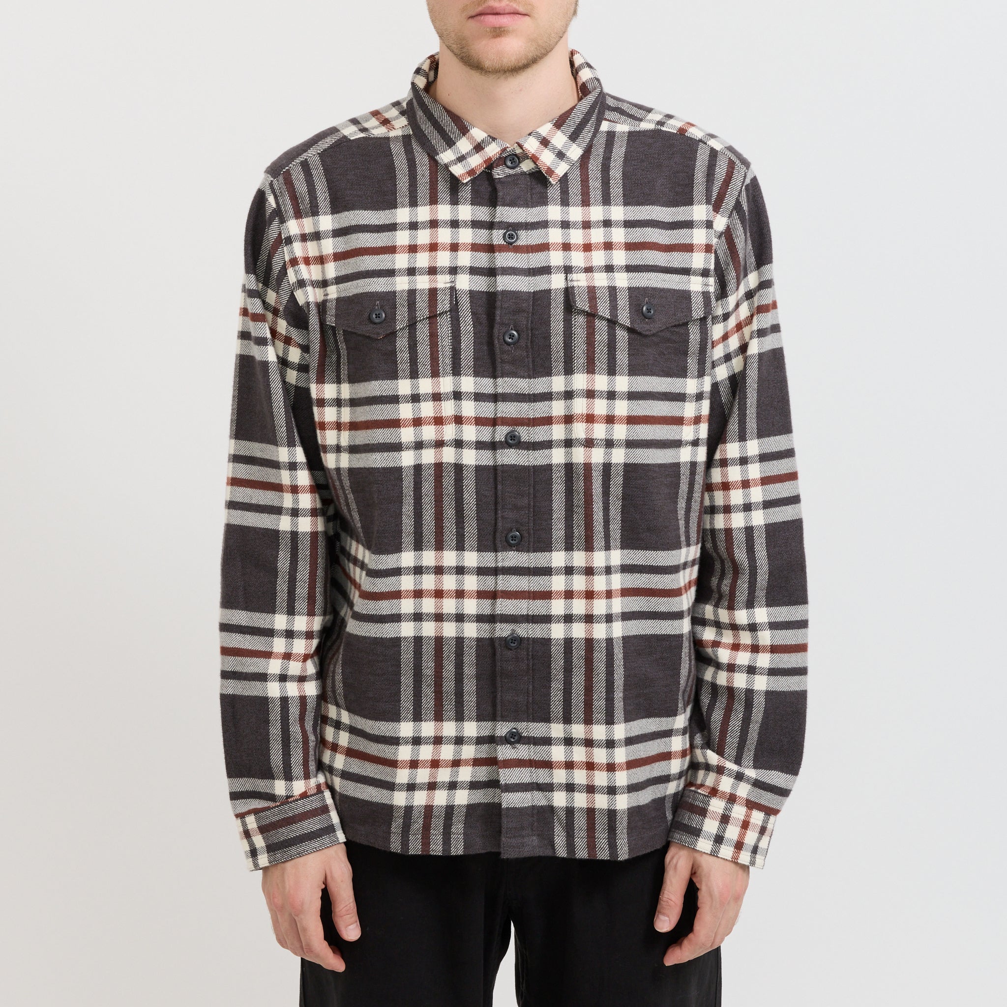 Patagonia | Fjord Flannel Shirt Catch: Ink Black | Maplestore