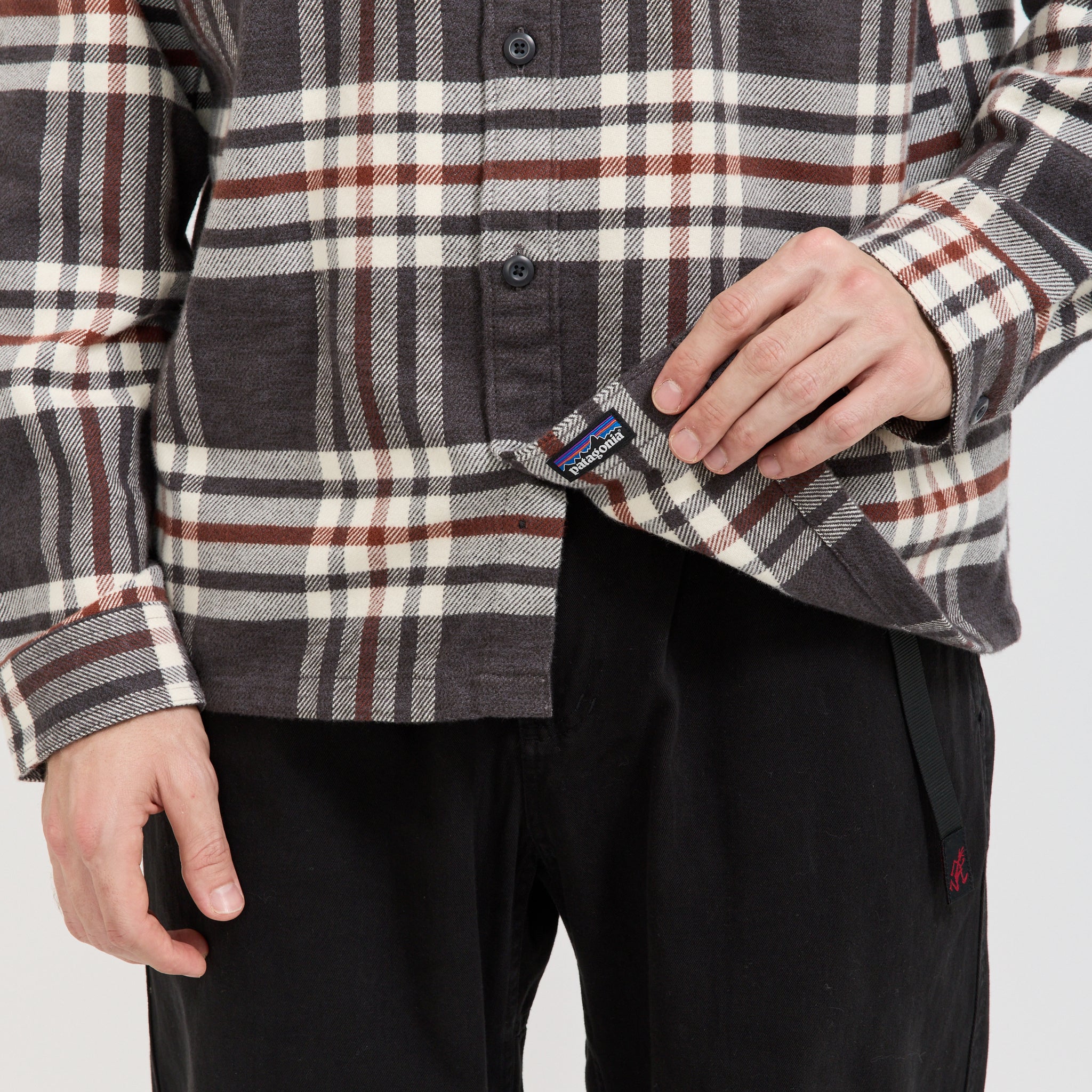 Patagonia | Fjord Flannel Shirt Catch: Ink Black | Maplestore