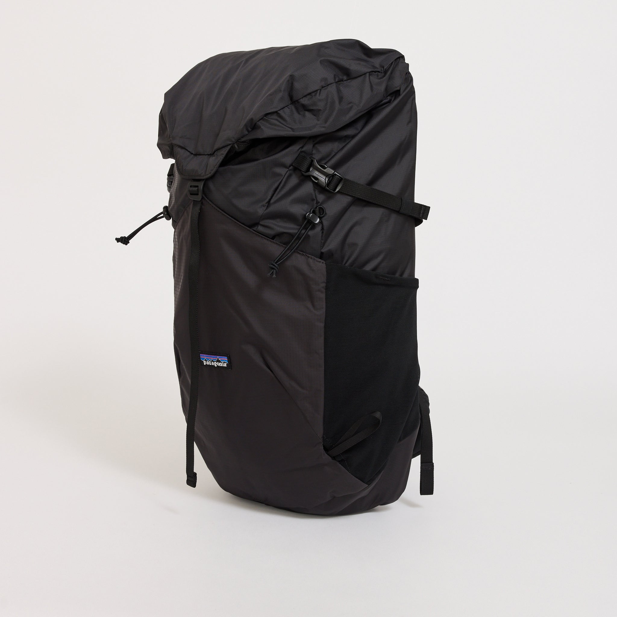 Terravia Pack 28L Black