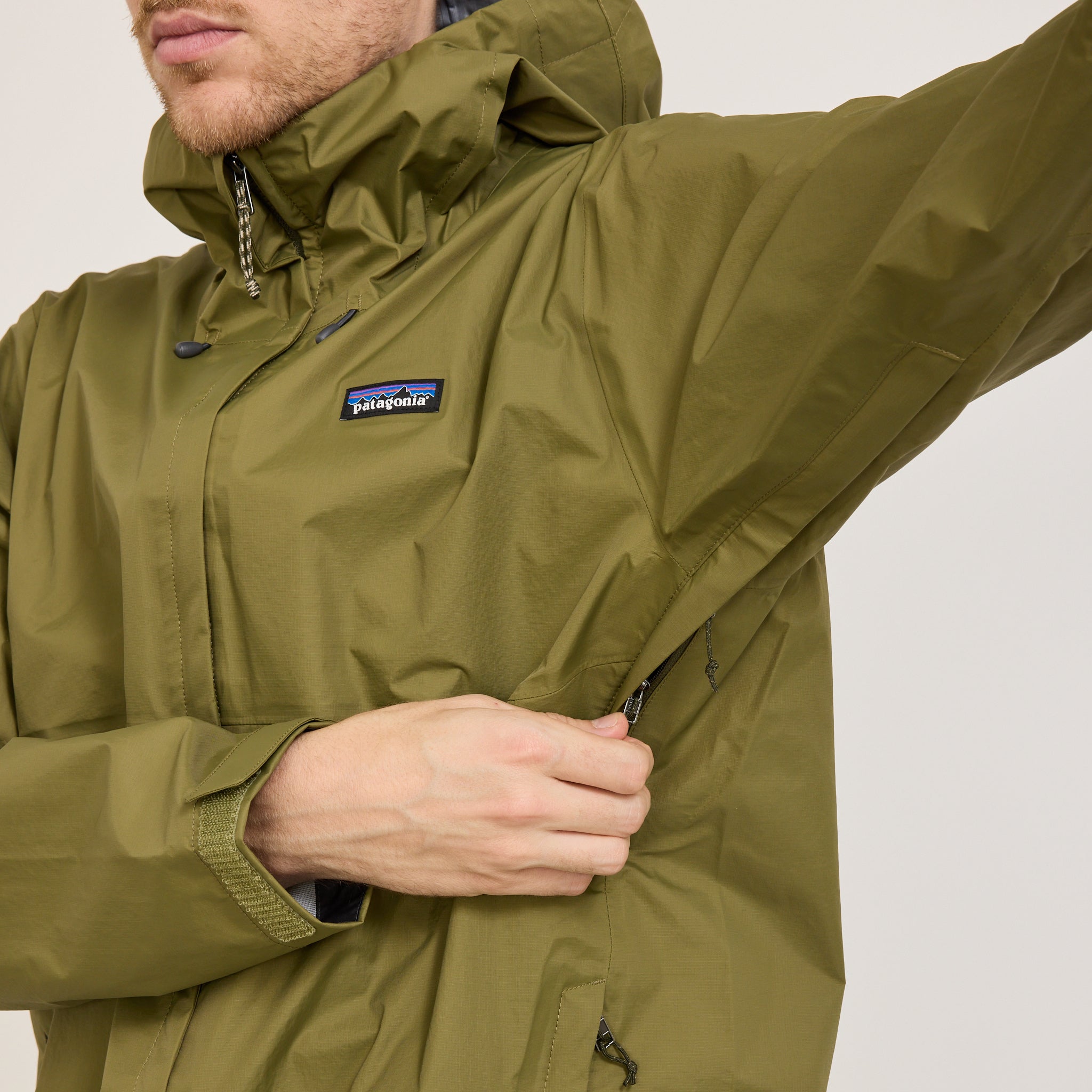Patagonia | Torrentshell 3L Rain Jacket Tent Green | Maplestore