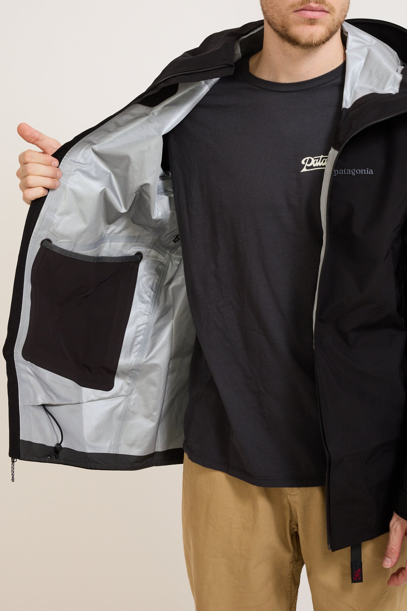 Patagonia | Triolet Jacket Black | Maplestore