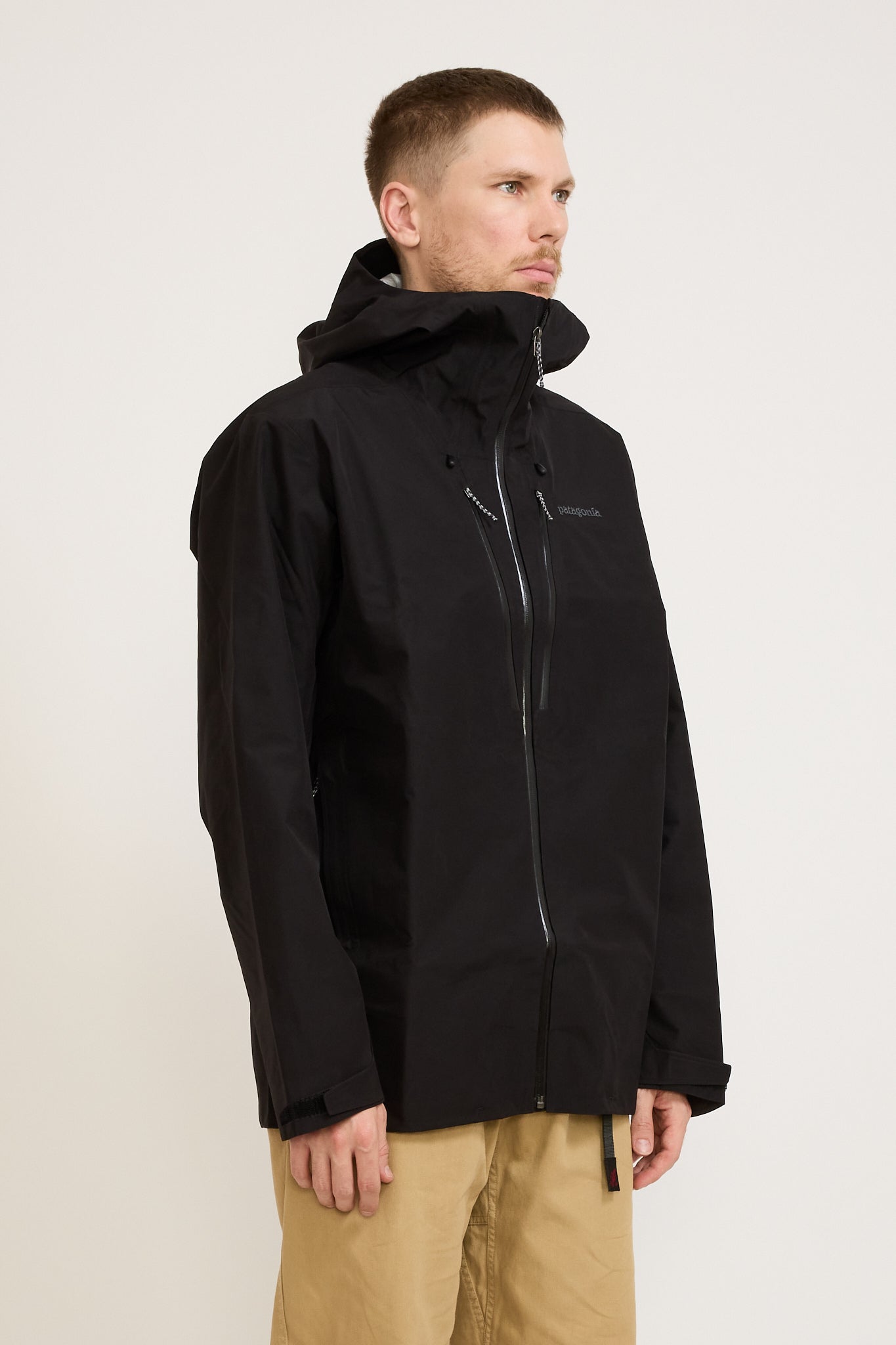 Patagonia | Triolet Jacket Black | Maplestore