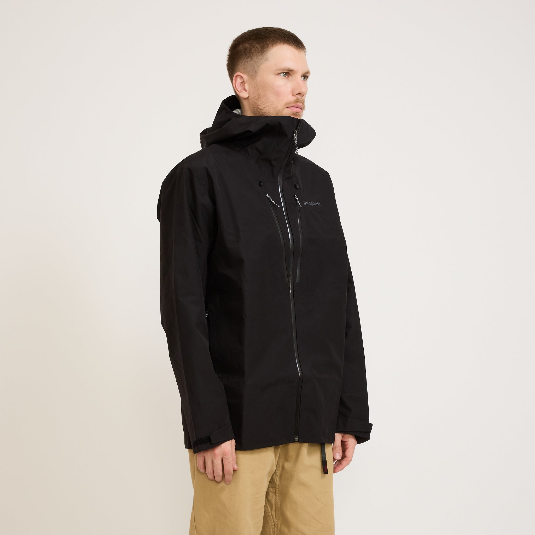 Patagonia | Triolet Jacket Black | Maplestore