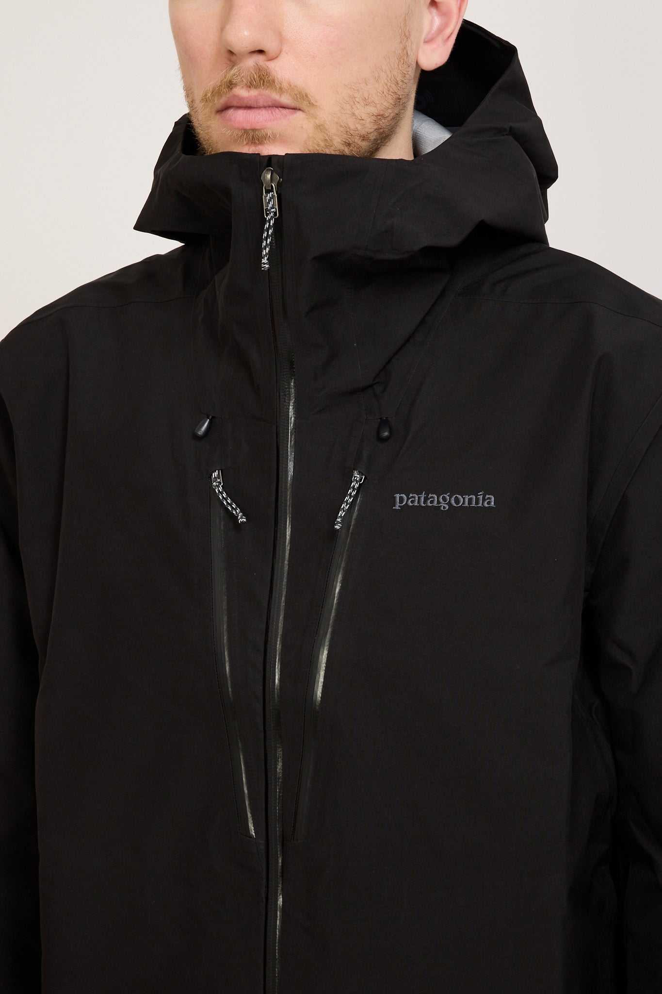 Patagonia | Triolet Jacket Black | Maplestore