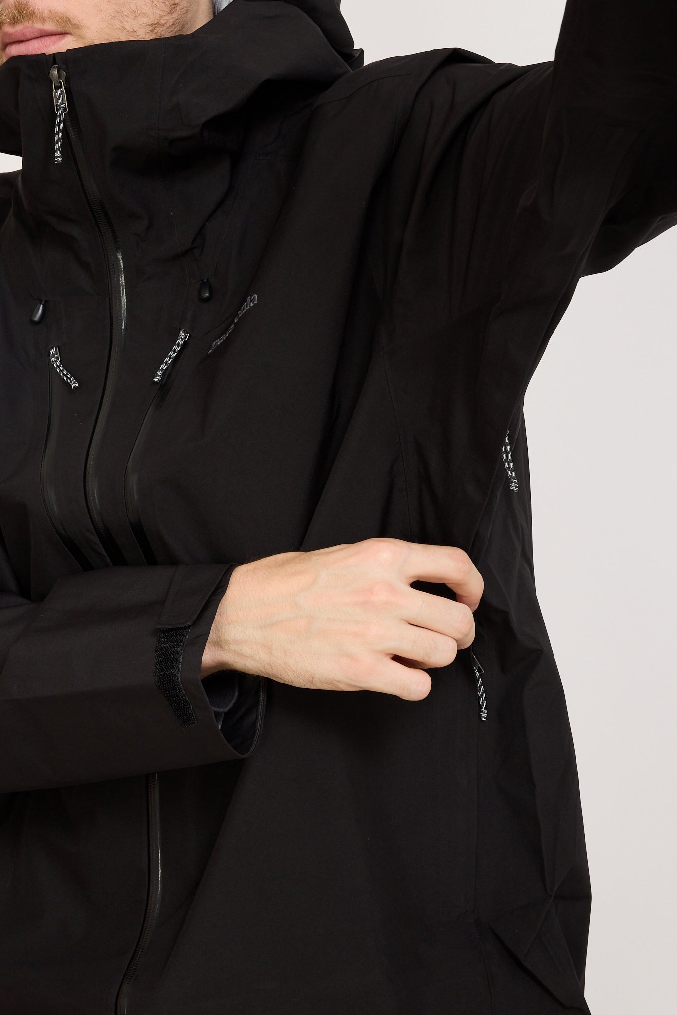 Patagonia | Triolet Jacket Black | Maplestore