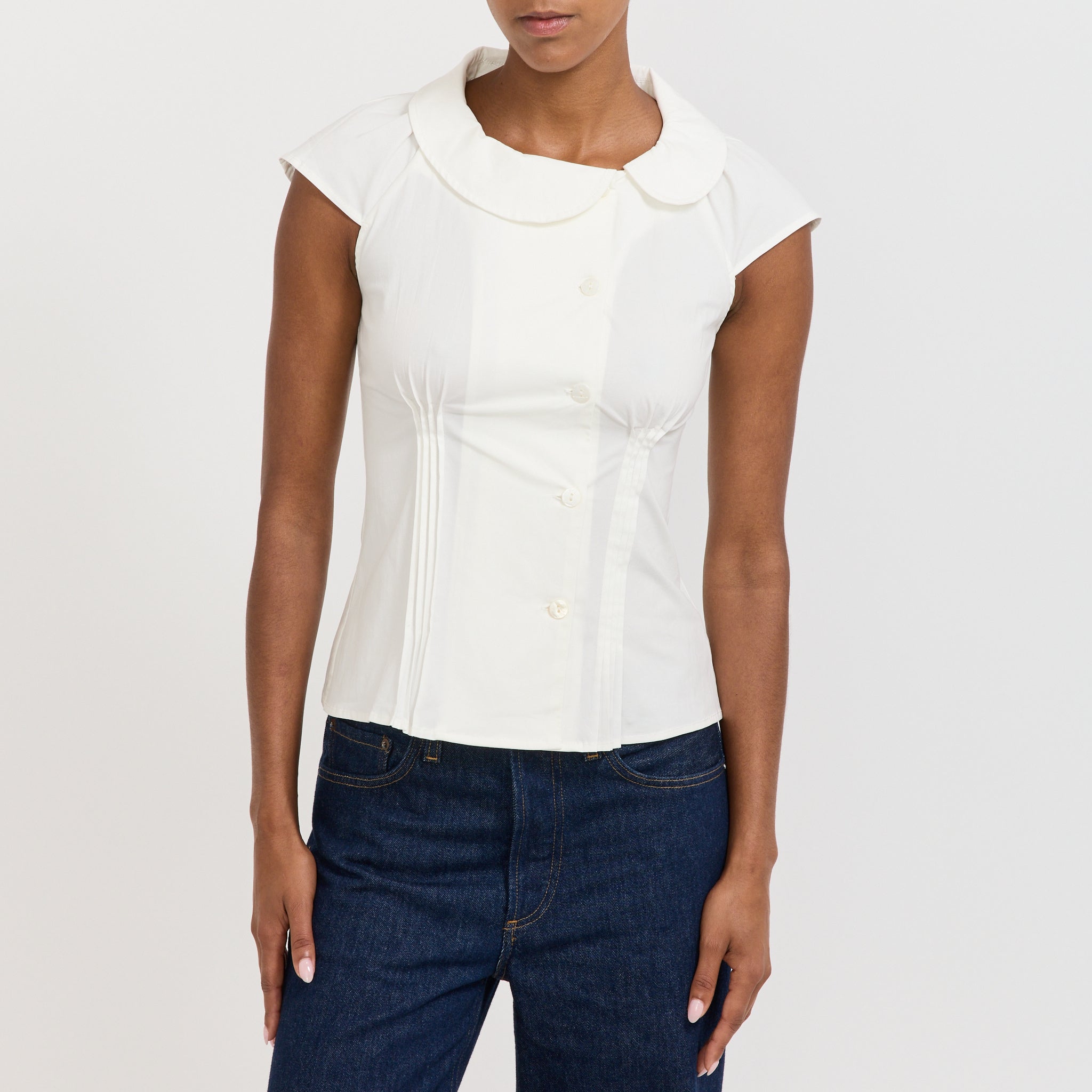 Peachy Den | Missy Asymmetric Blouse Porcelain | Maplestore