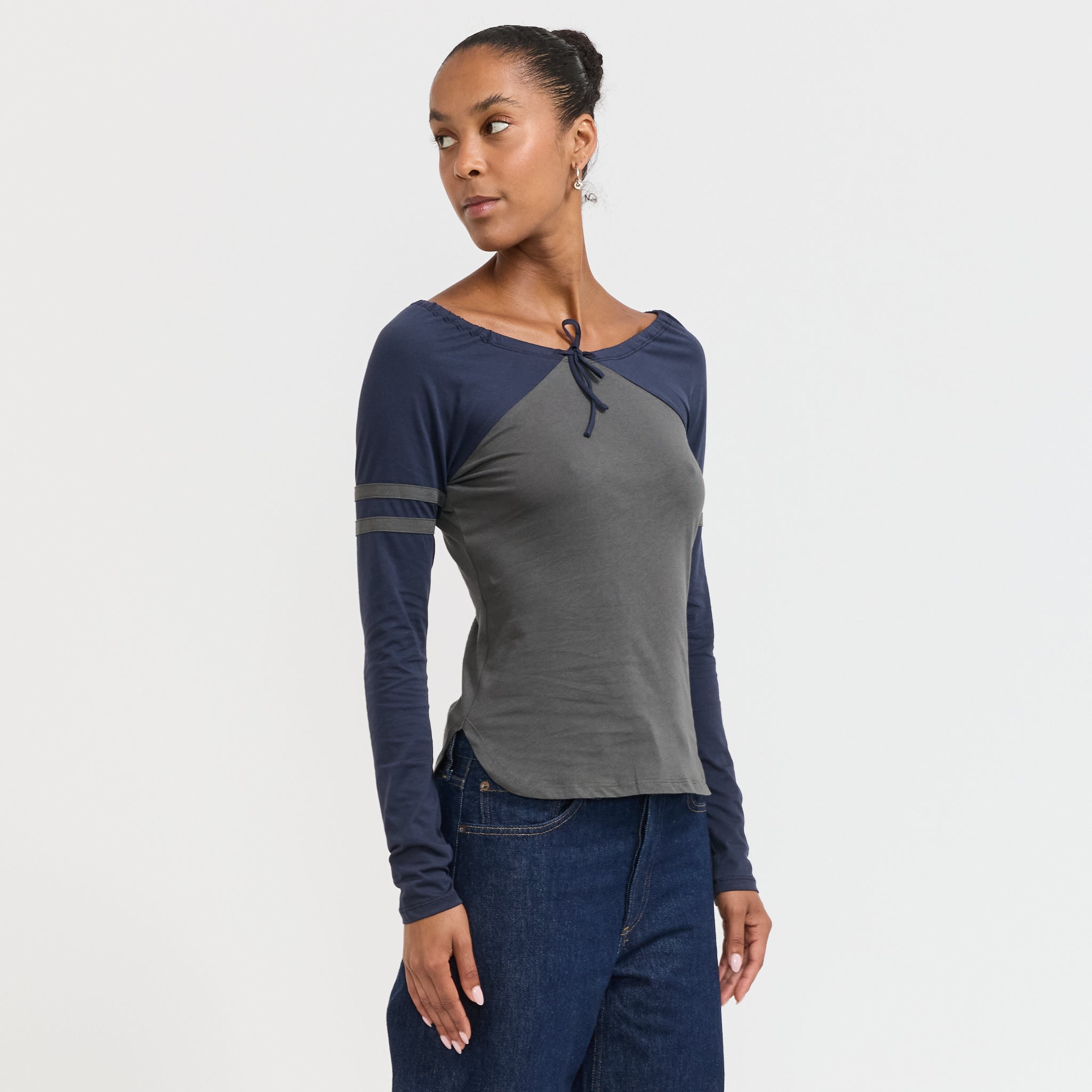Peachy Den | Bebe Long Sleeve Moonlight | Maplestore