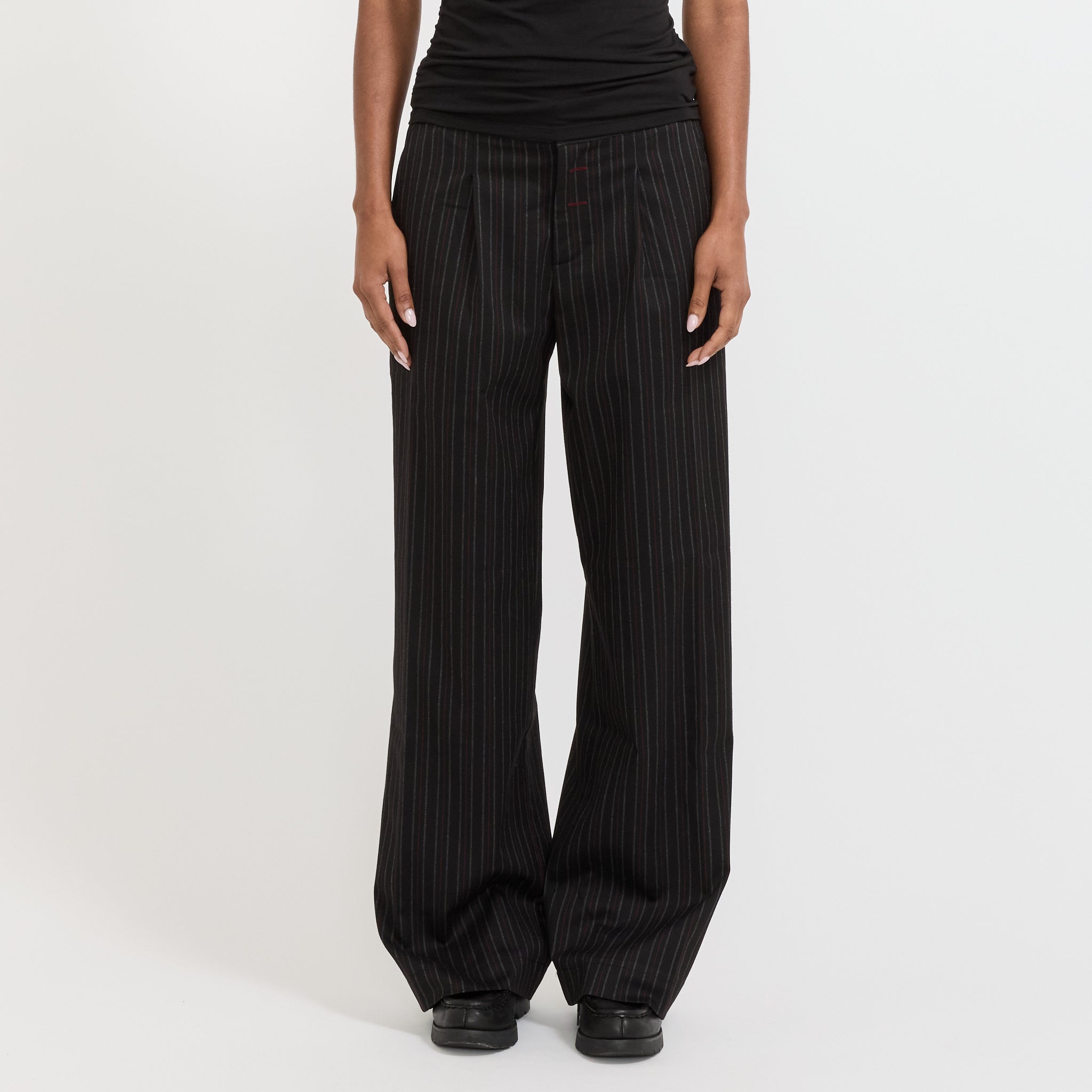 Peachy Den | Lennox Trousers Heavy Lead Pinstripe | Maplestore