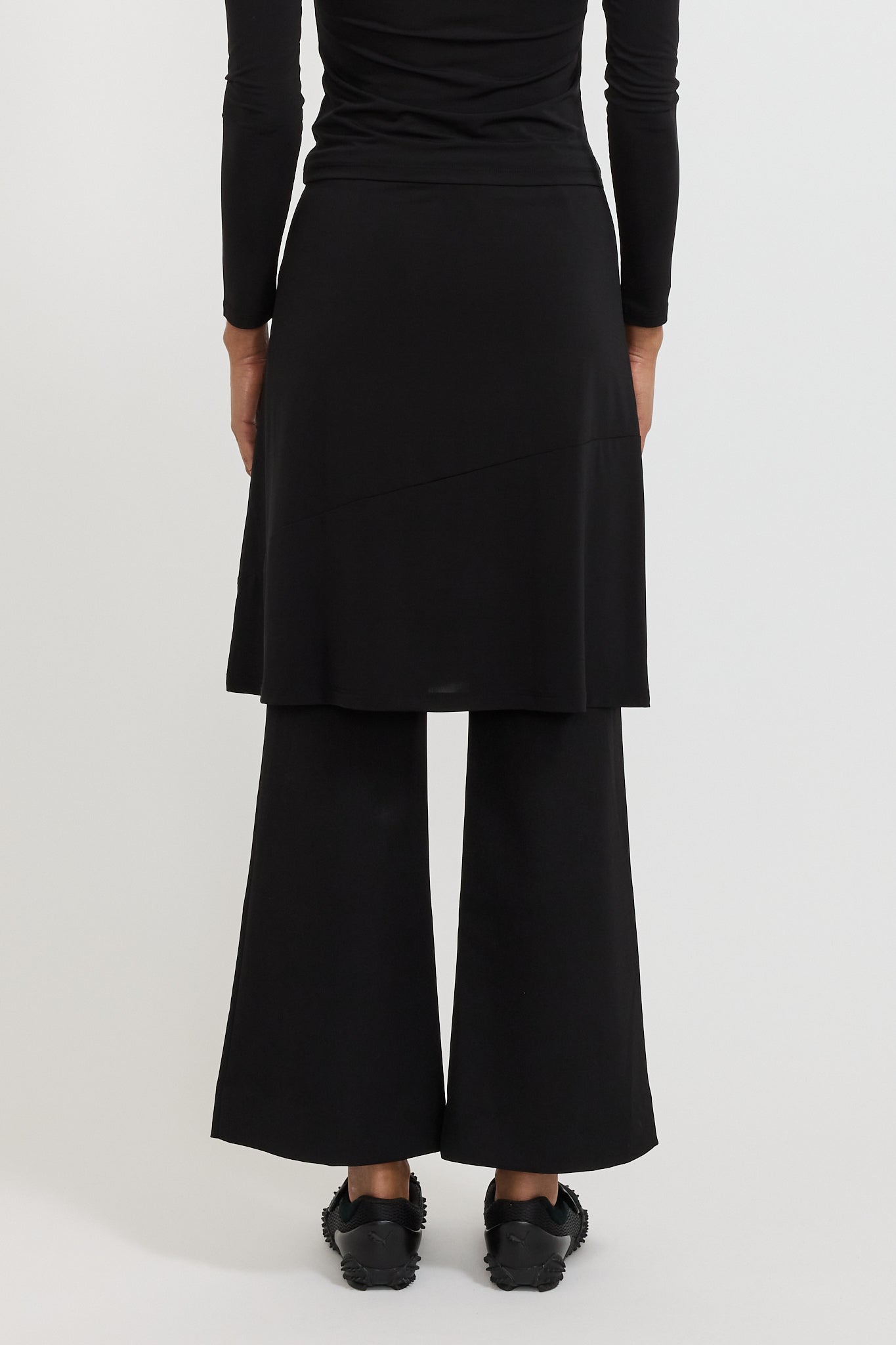 Permanent Vacation | Debut Skirt Black | Maplestore