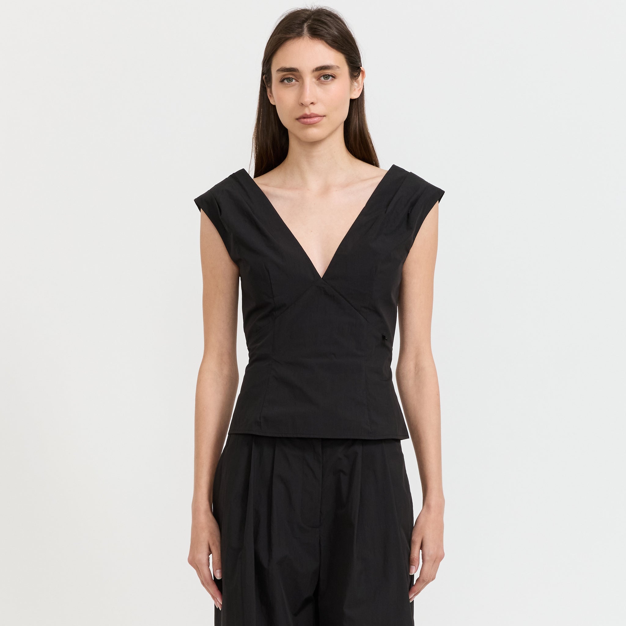 Pond Top Black