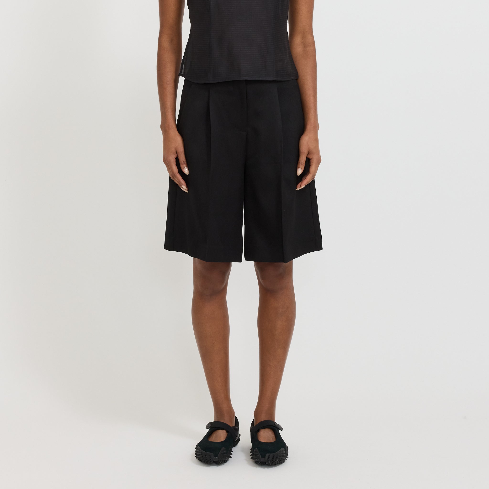 Response Shorts Black
