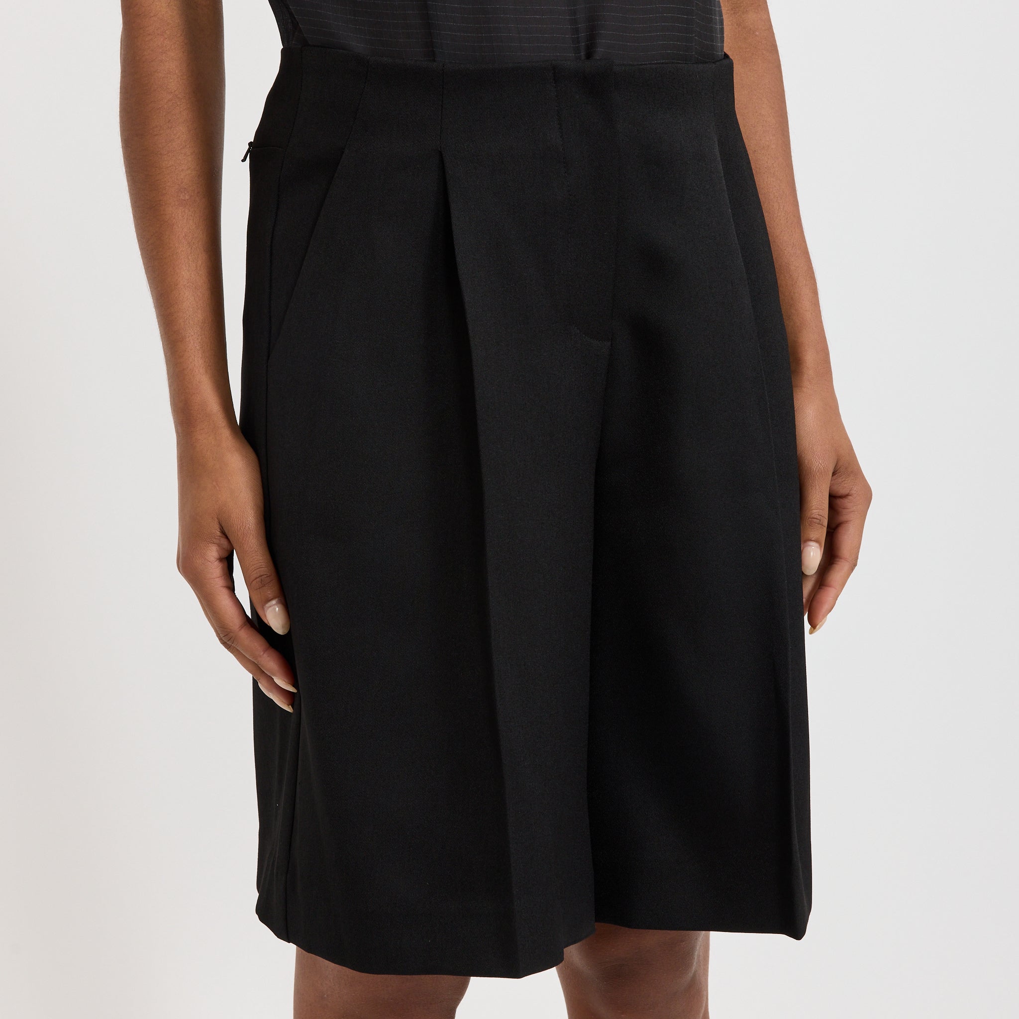 Response Shorts Black