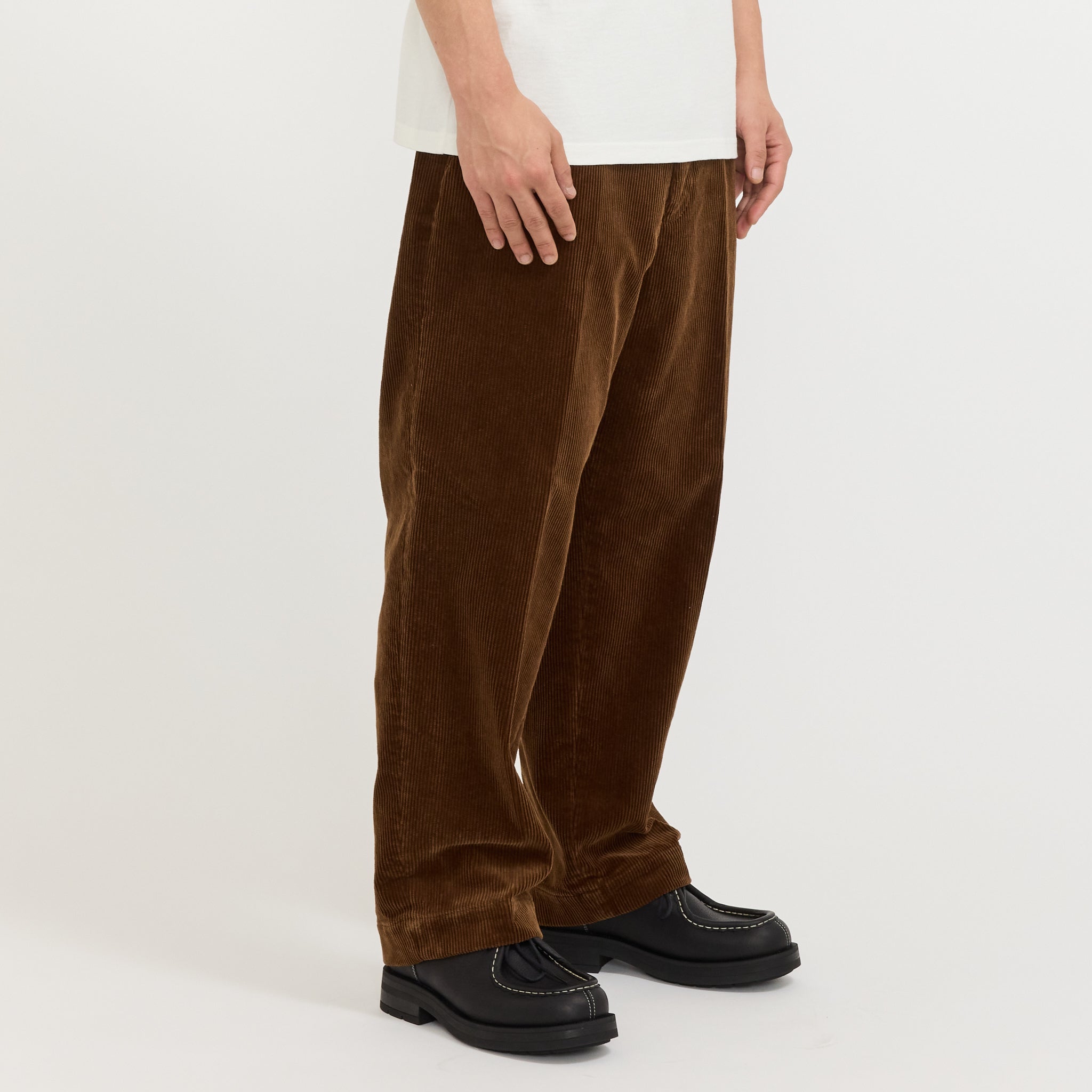 Lipsi Corduroy Pant Brown | Classic Mens Pants from Pilgrim