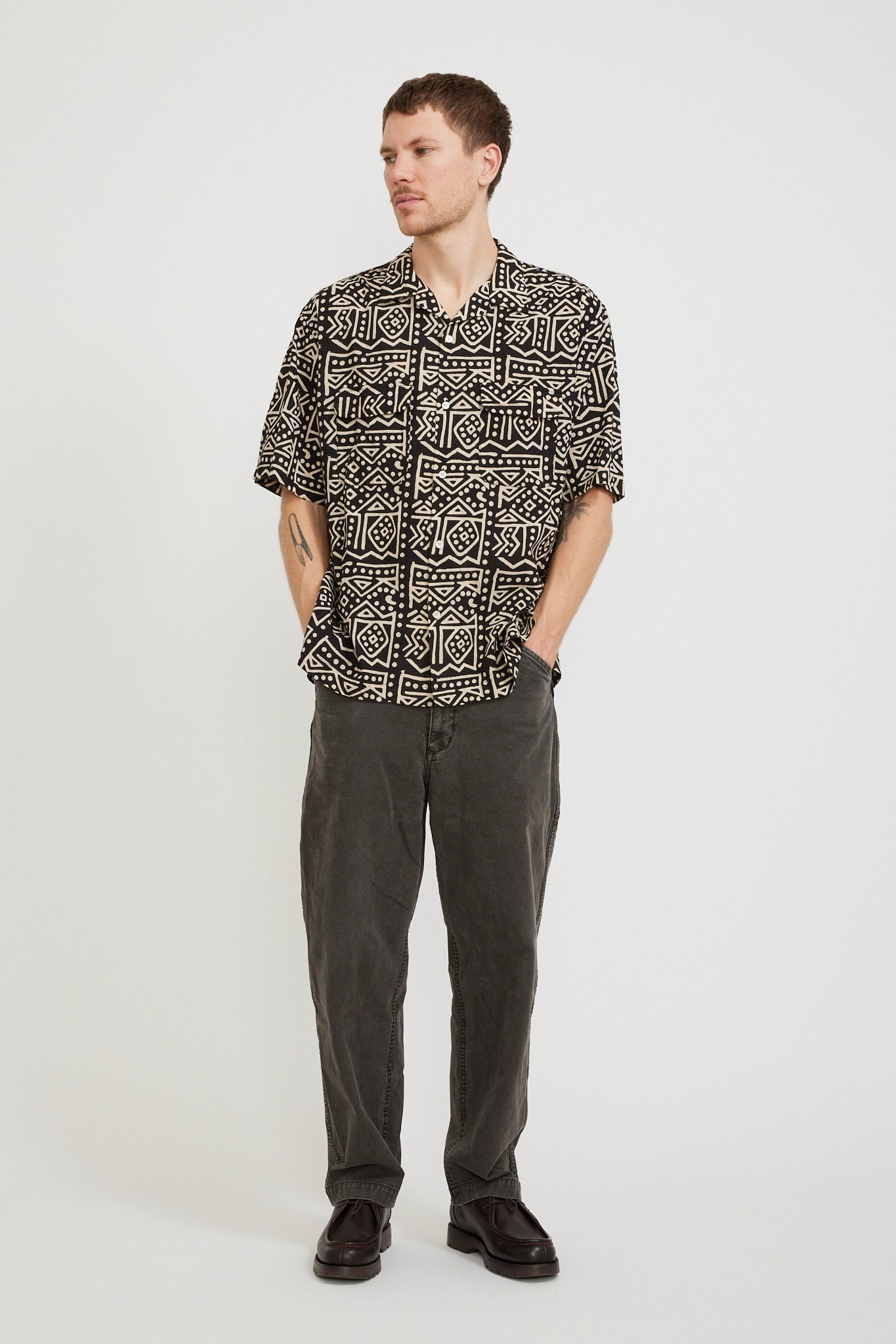 Pilgrim Surf Supply | Sam Paisley SS Shirt Black | Maplestore