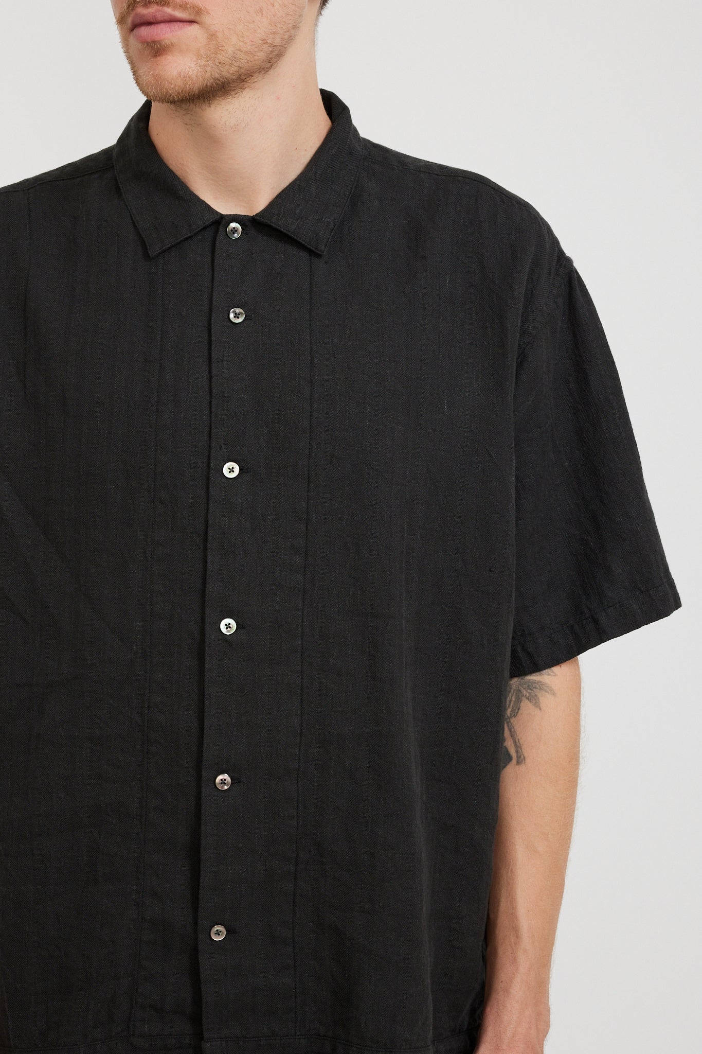 Pilgrim Surf Supply | Claude S/S Shirt Sumi Black | Maplestore