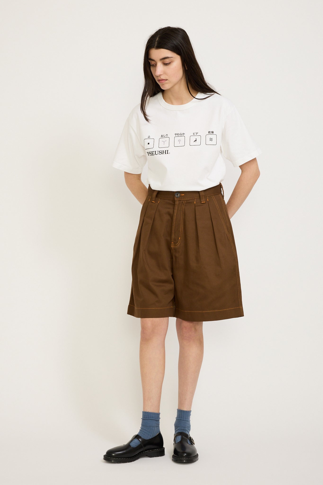 Pleated Oversized Shorts Brown/Orange Womens