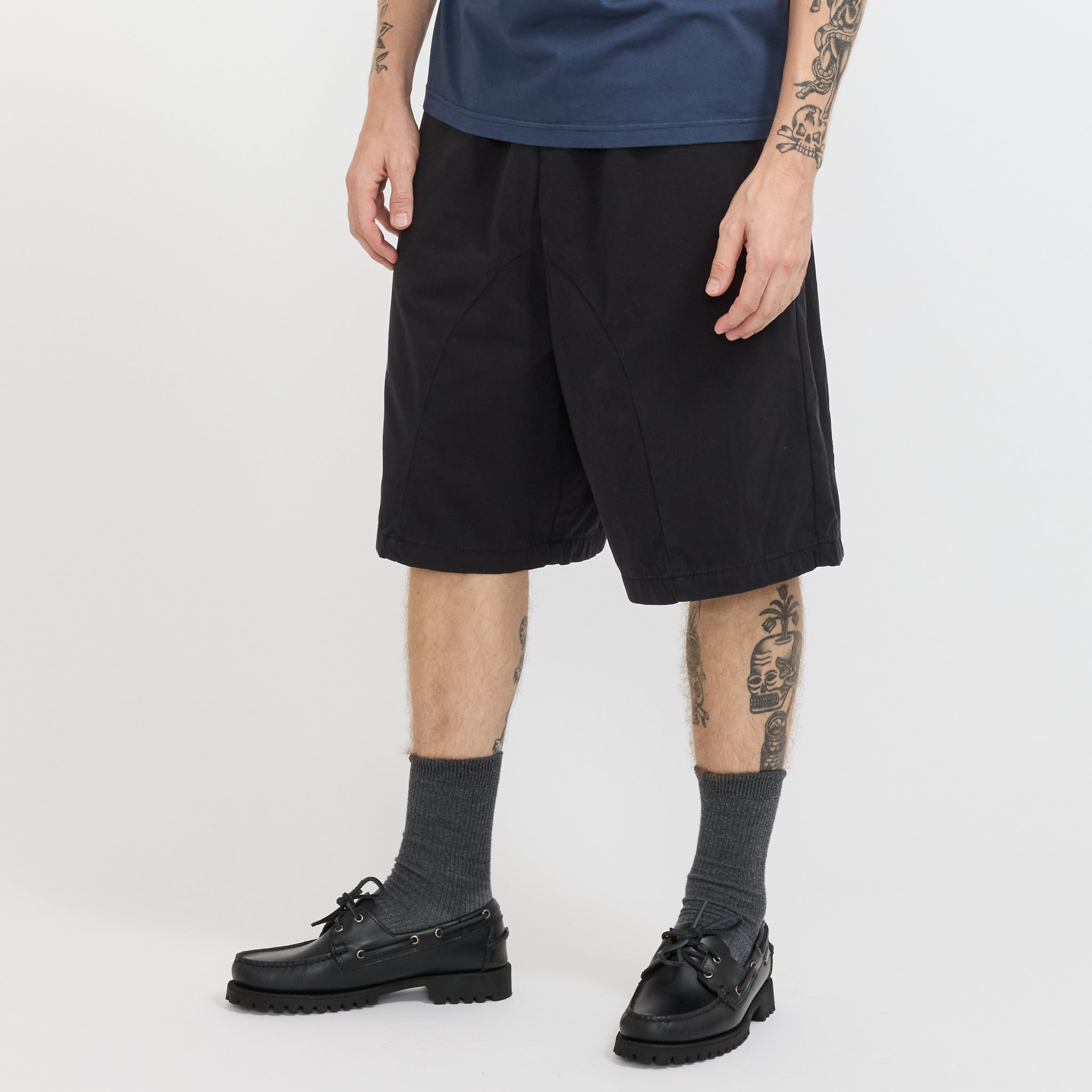 Pseushi | Elasticated Cotton Shorts Black | Maplestore