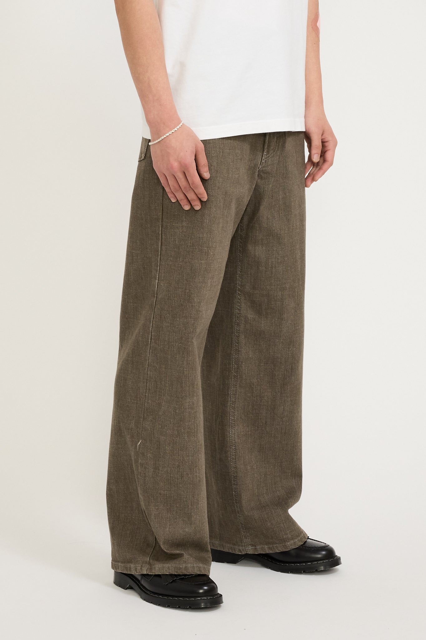 Pseushi | Loose Jeans Rinsed Truffle | Maplestore