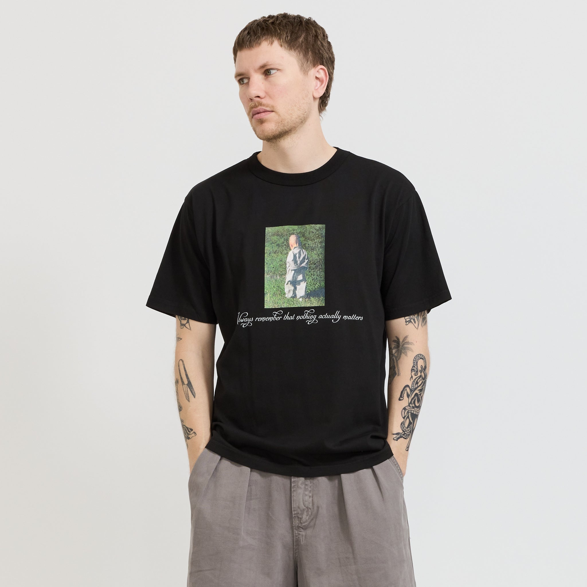 Pseushi | Nothing Tee Black | Maplestore