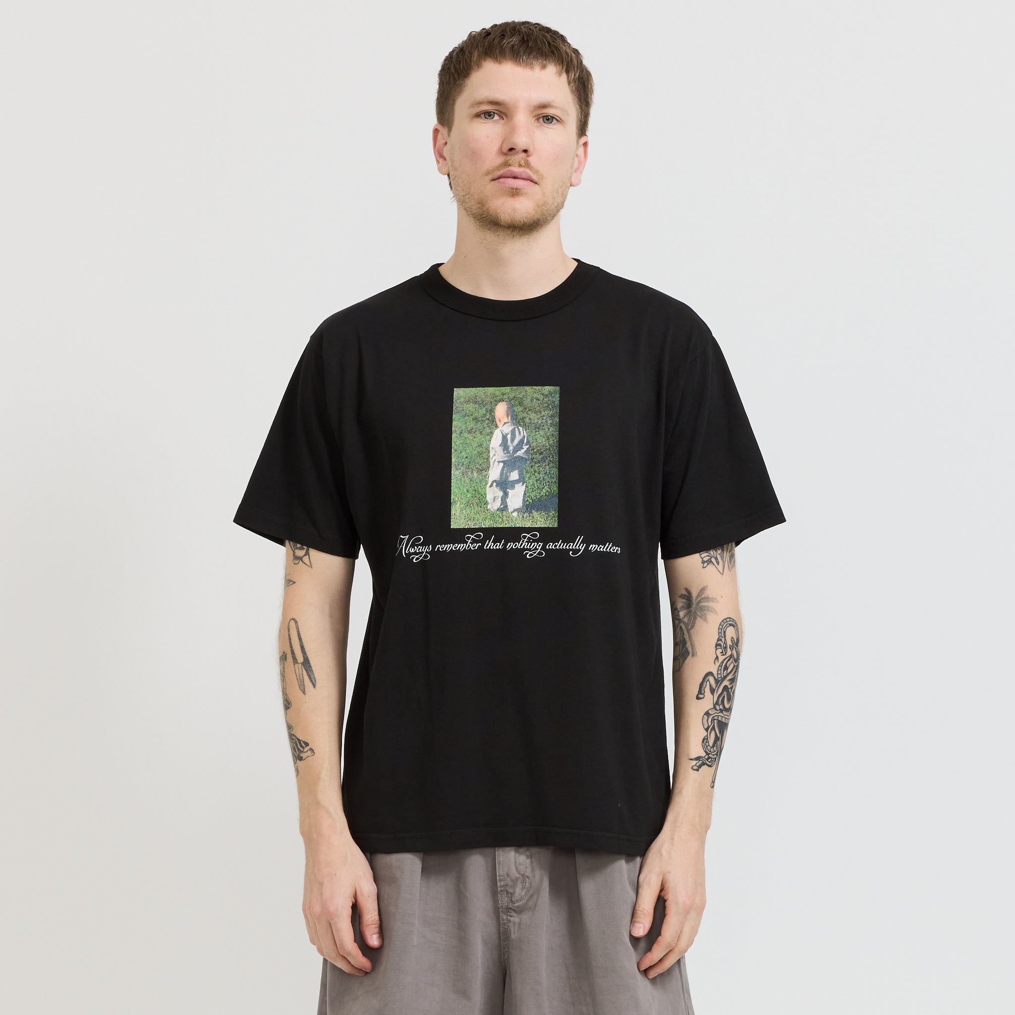 Pseushi | Nothing Tee Black | Maplestore