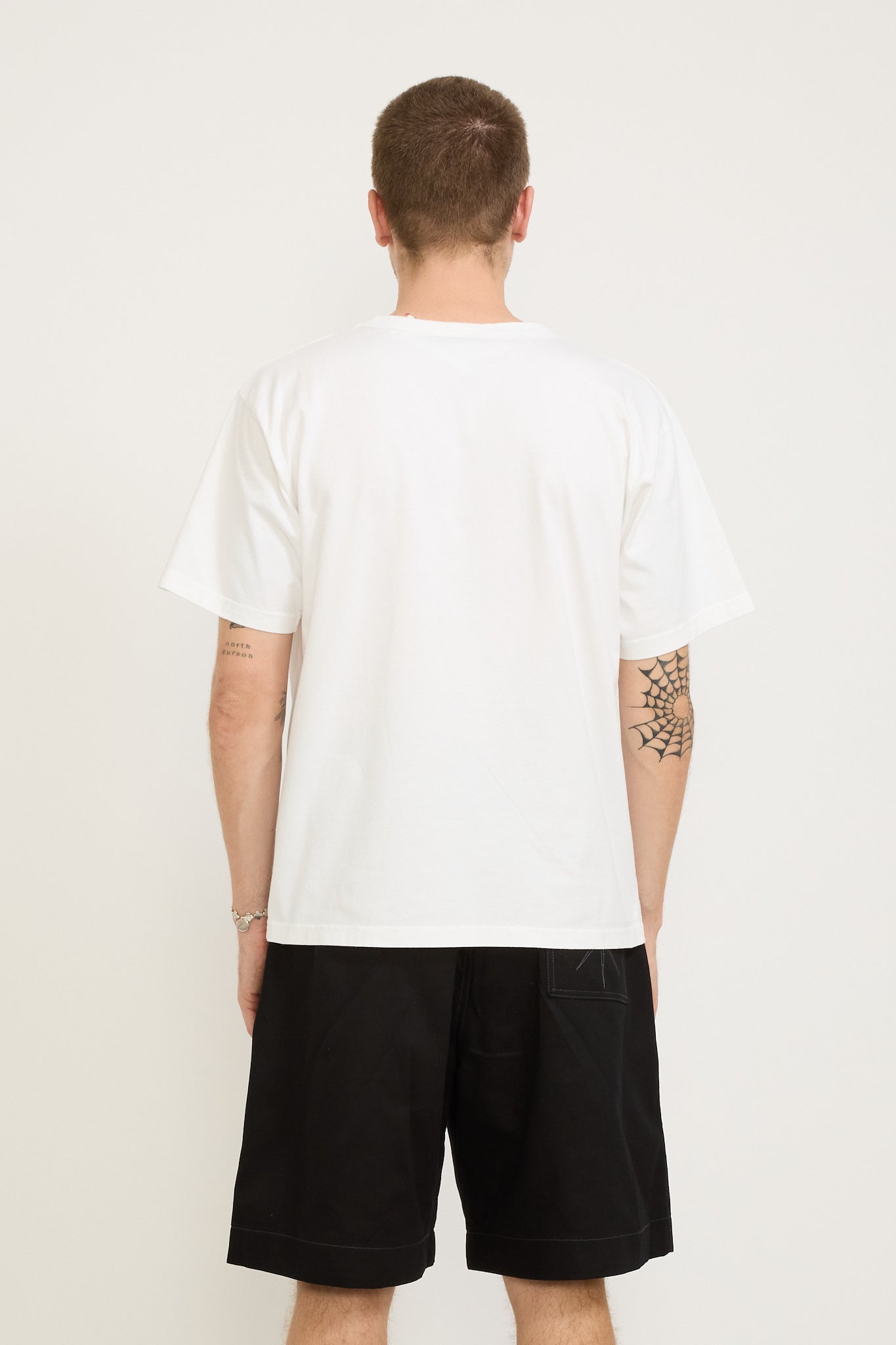 Pseushi | Toto Tee White | Maplestore