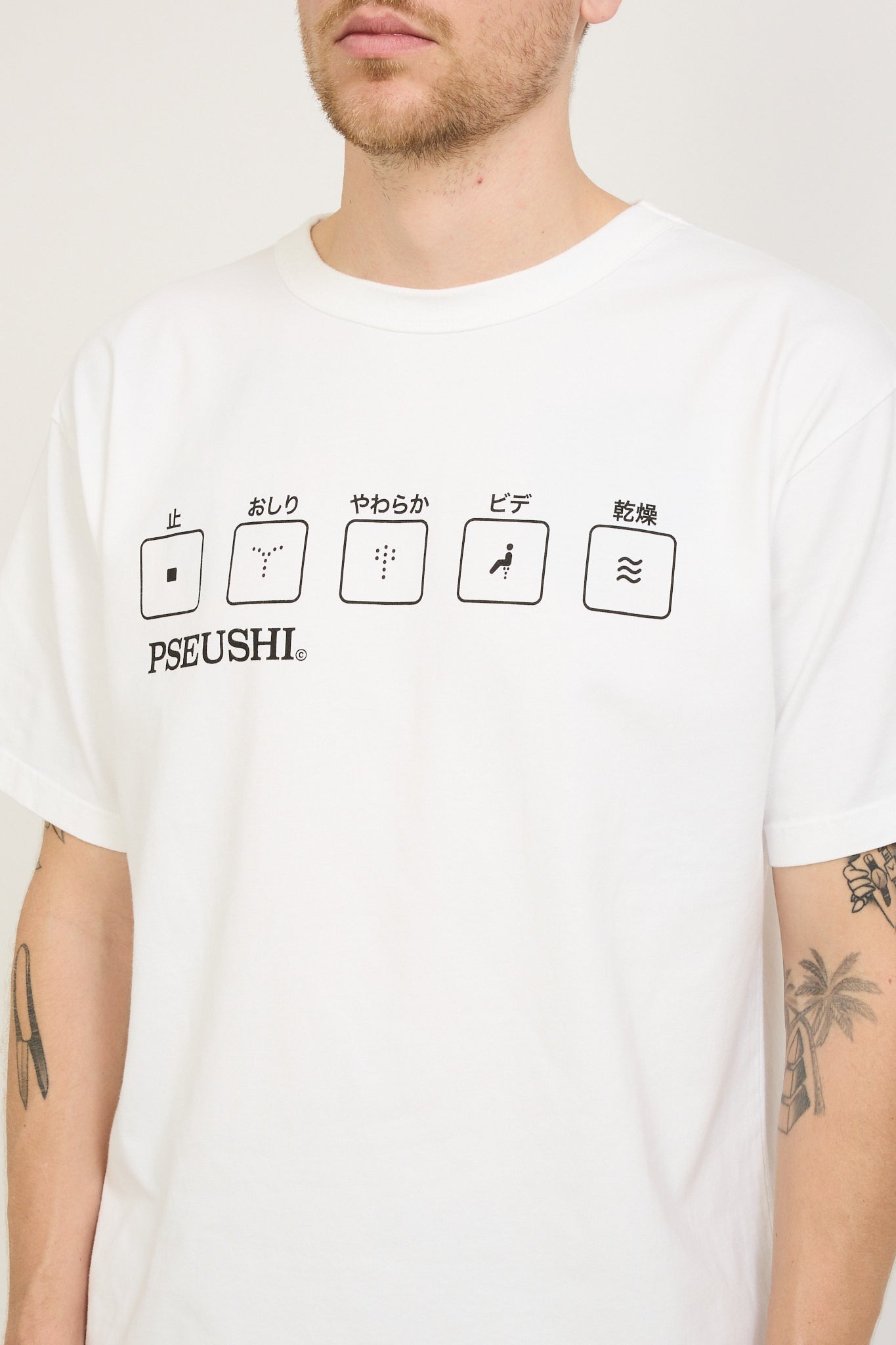 Pseushi | Toto Tee White | Maplestore