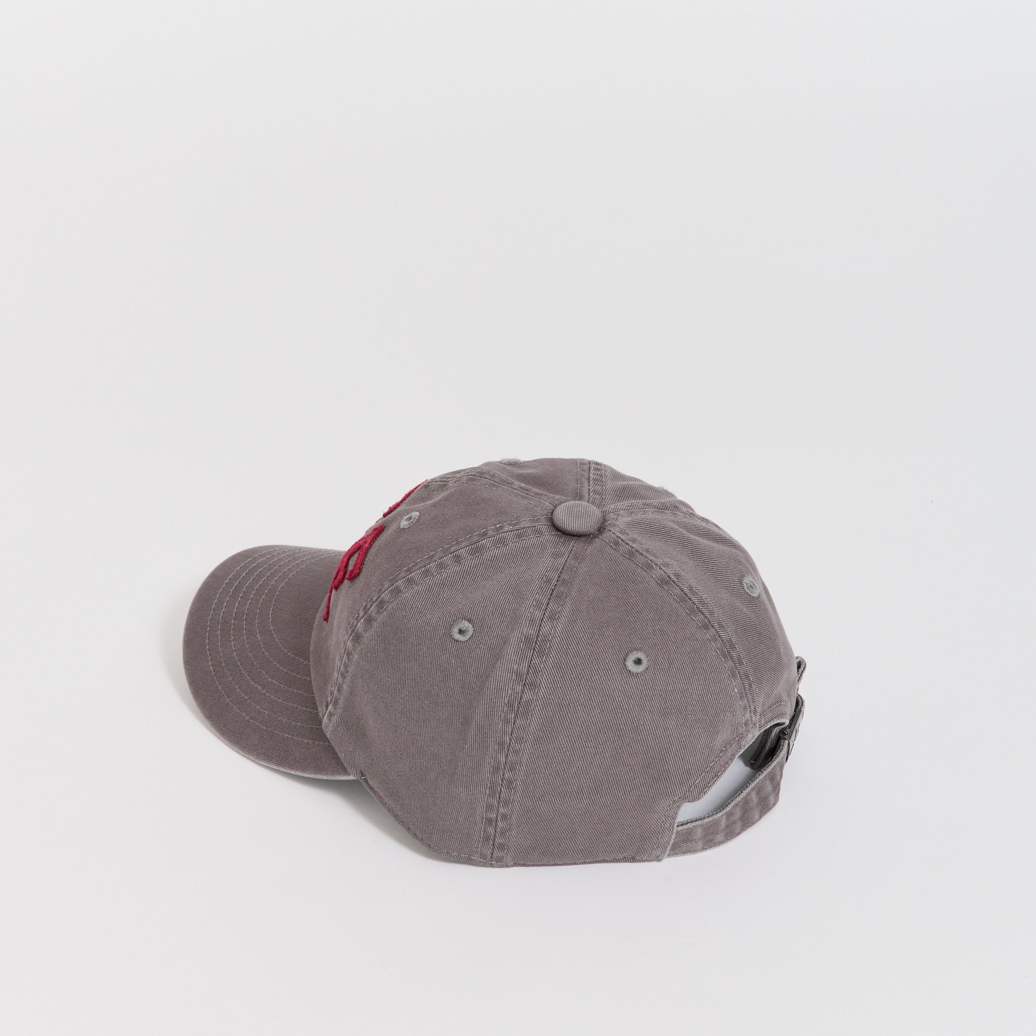 Pseushi | Vintage Lettering Cap Grey/Maroon | Maplestore