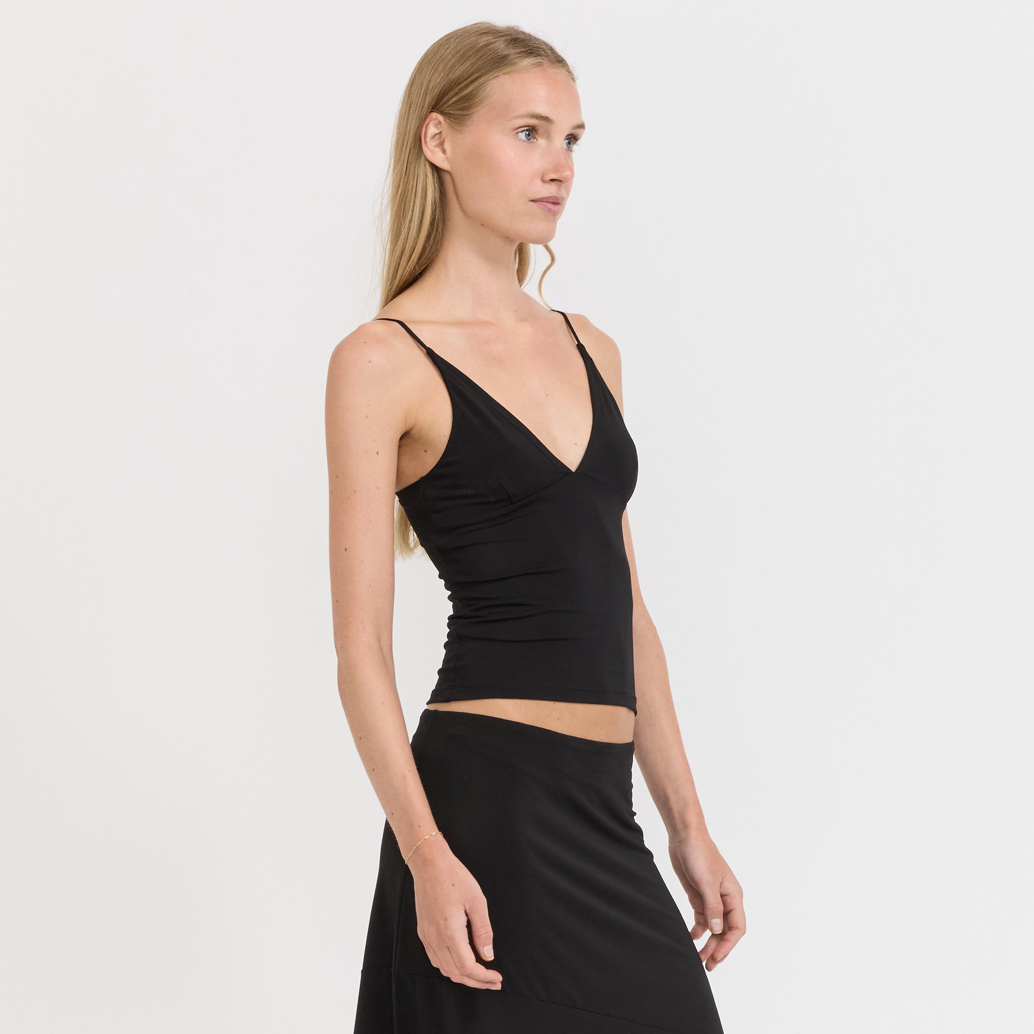 Permanent Vacation | Debut Singlet Black | Maplestore