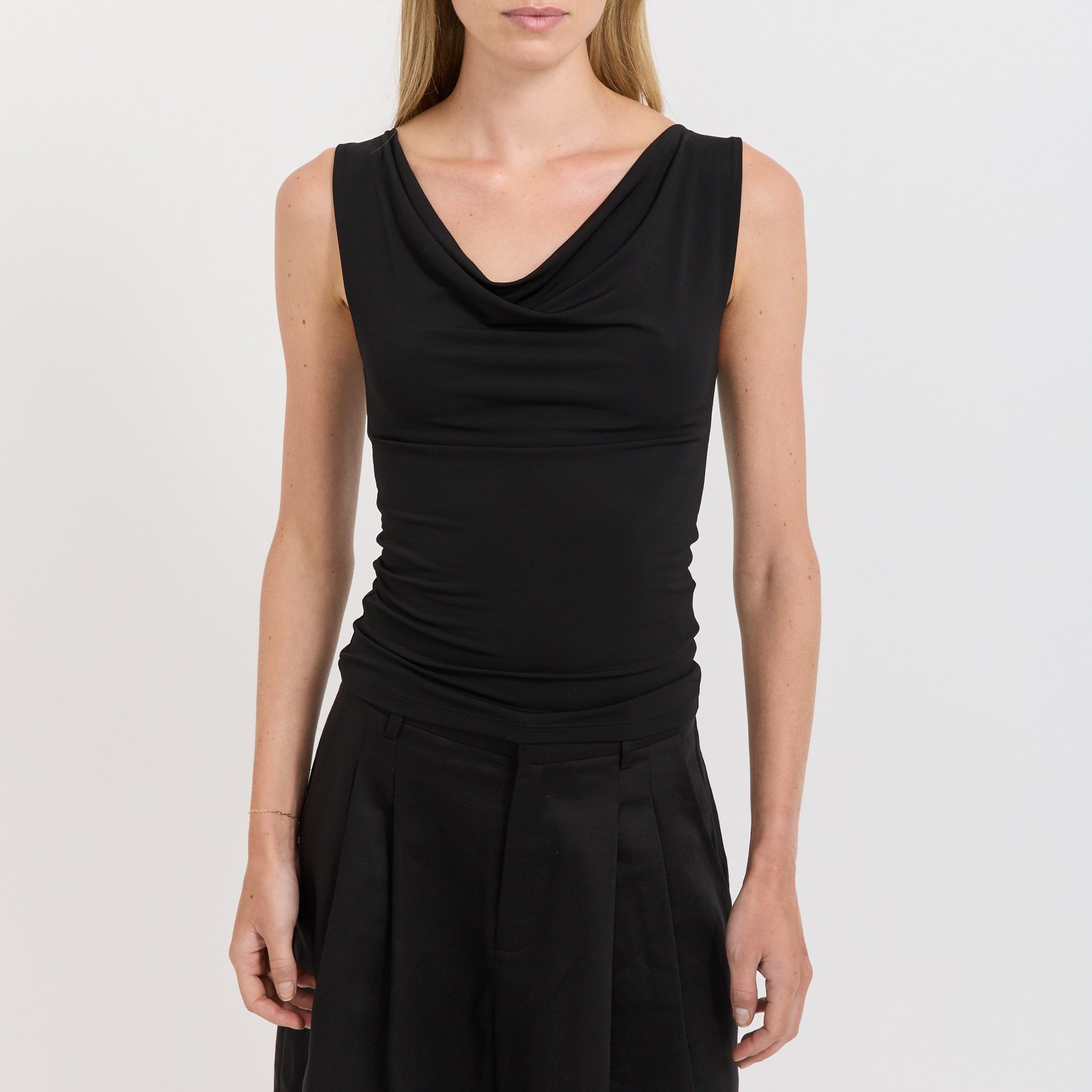 Permanent Vacation | Debut Tank Black | Maplestore